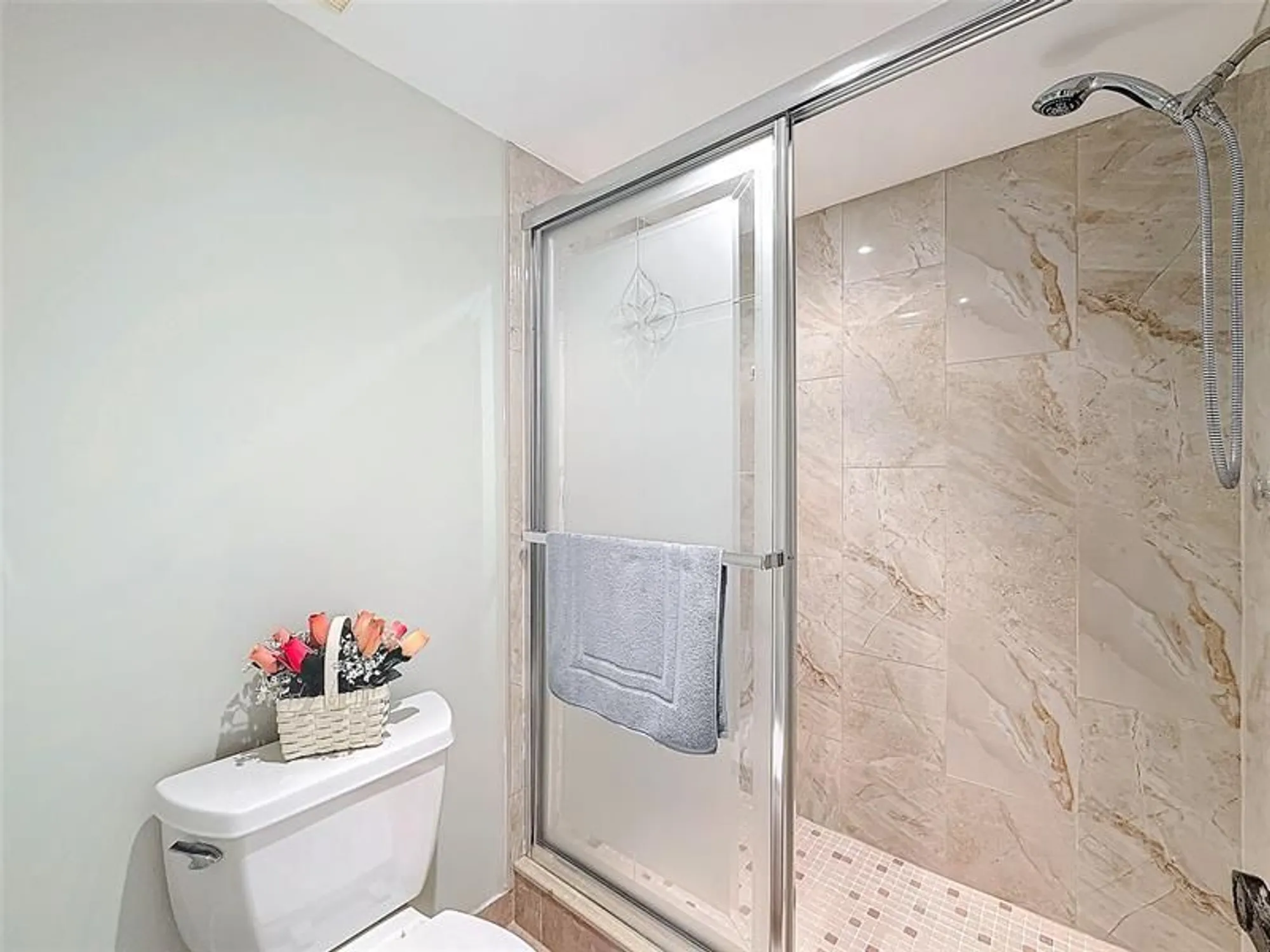 Property Slideshow image 37 of 62 | 4930 e sabal palm blvd 301, Tamarac, FL, 33319