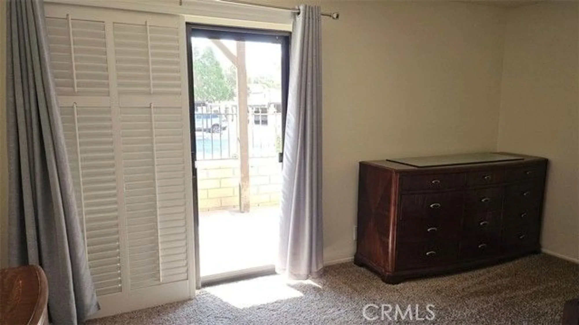 Property Slideshow image 7 of 23 | 11620 locust ln, Apple Valley, CA, 92308