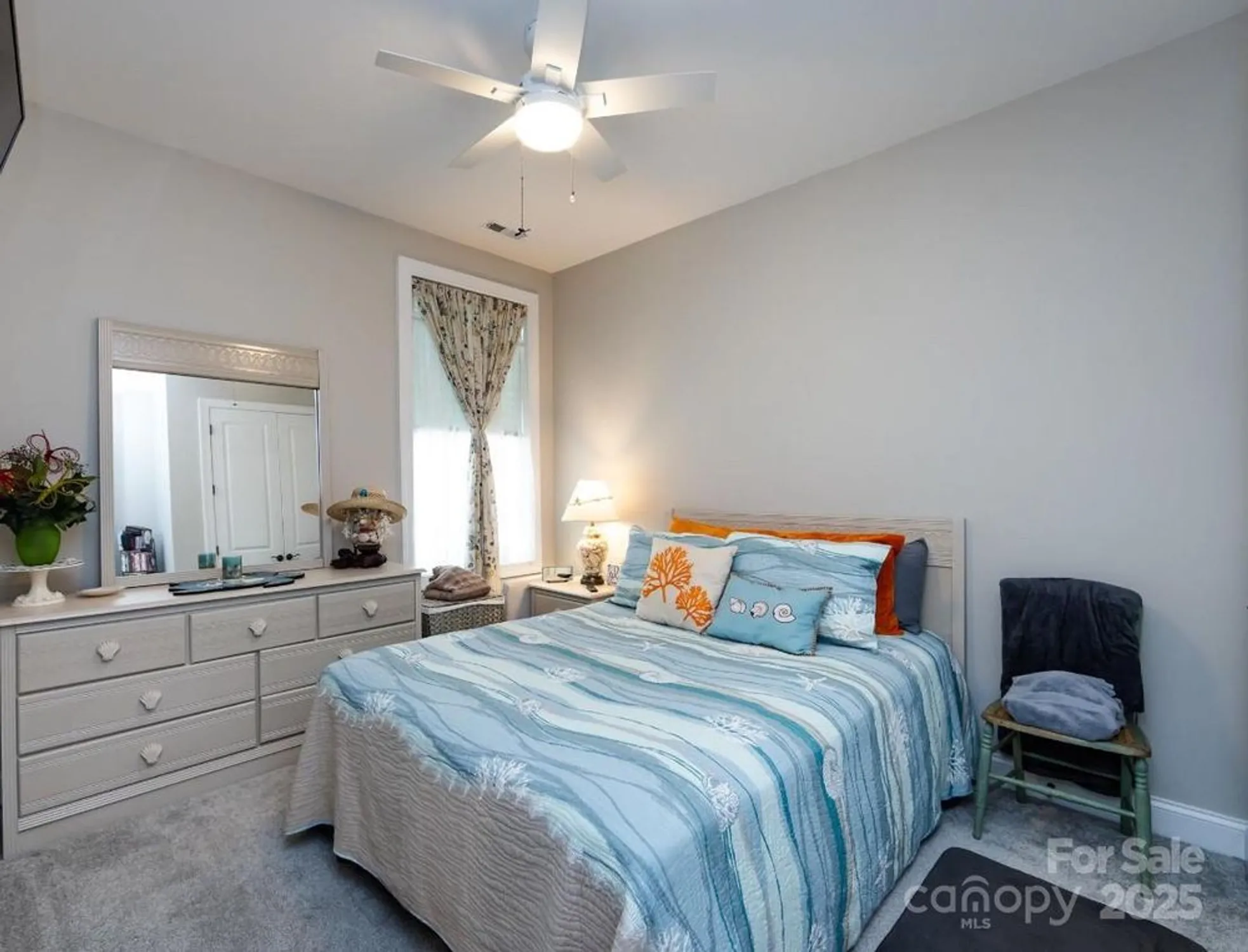 Property Slideshow image 22 of 28 | 7337 overjoyed crossing, Charlotte, NC, 28215