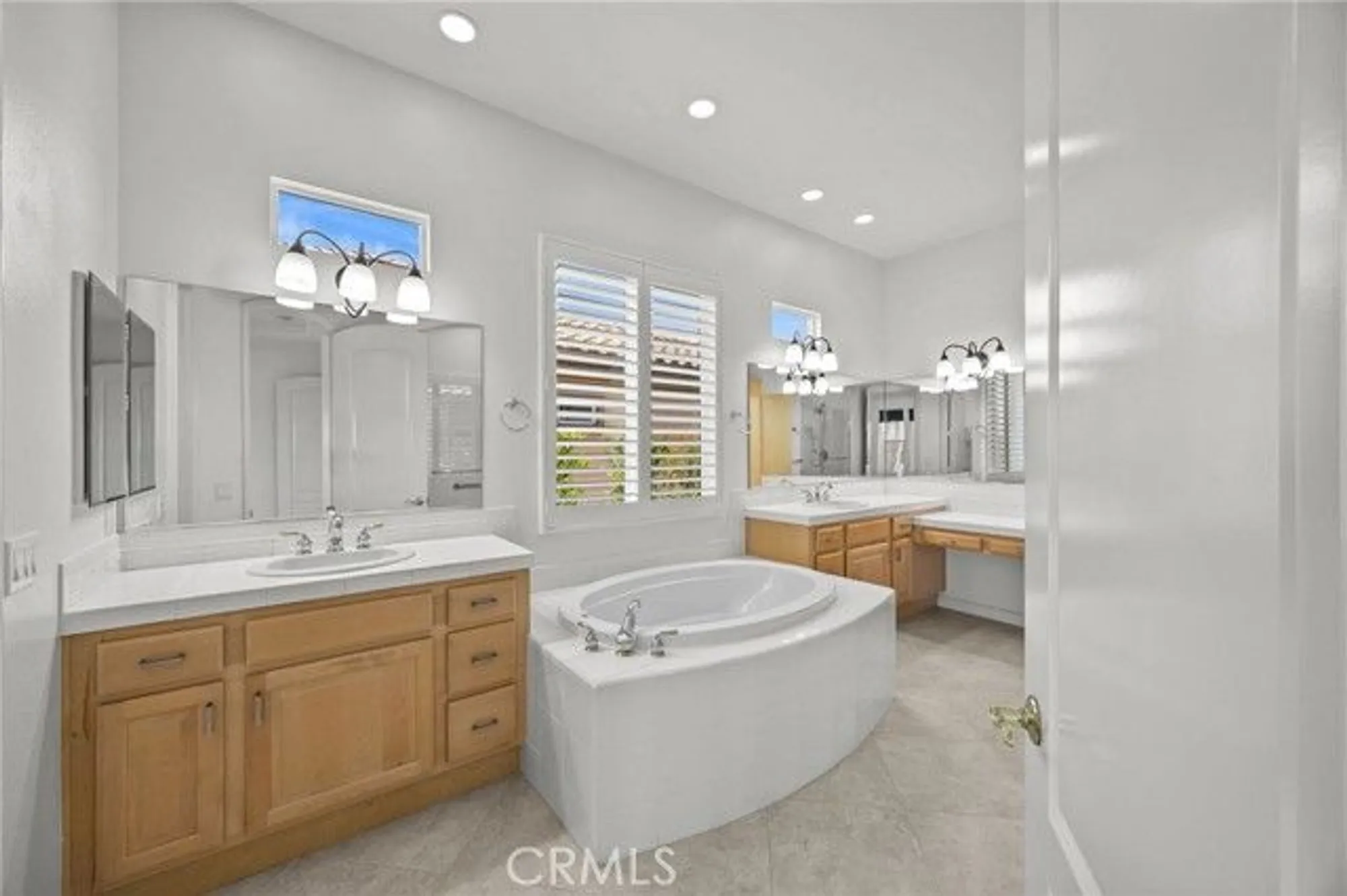 Property Slideshow image 14 of 35 | 9116 pinyon point ct, Corona, CA, 92883