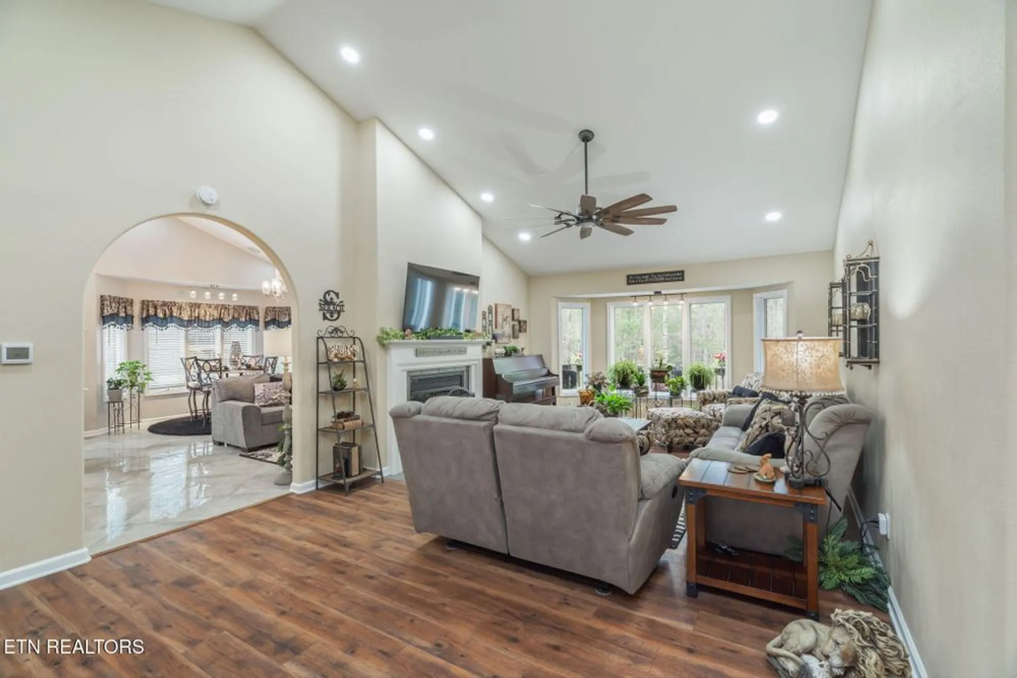 Property Slideshow image 10 of 55 | 187 forest view dr, Crossville, TN, 38558