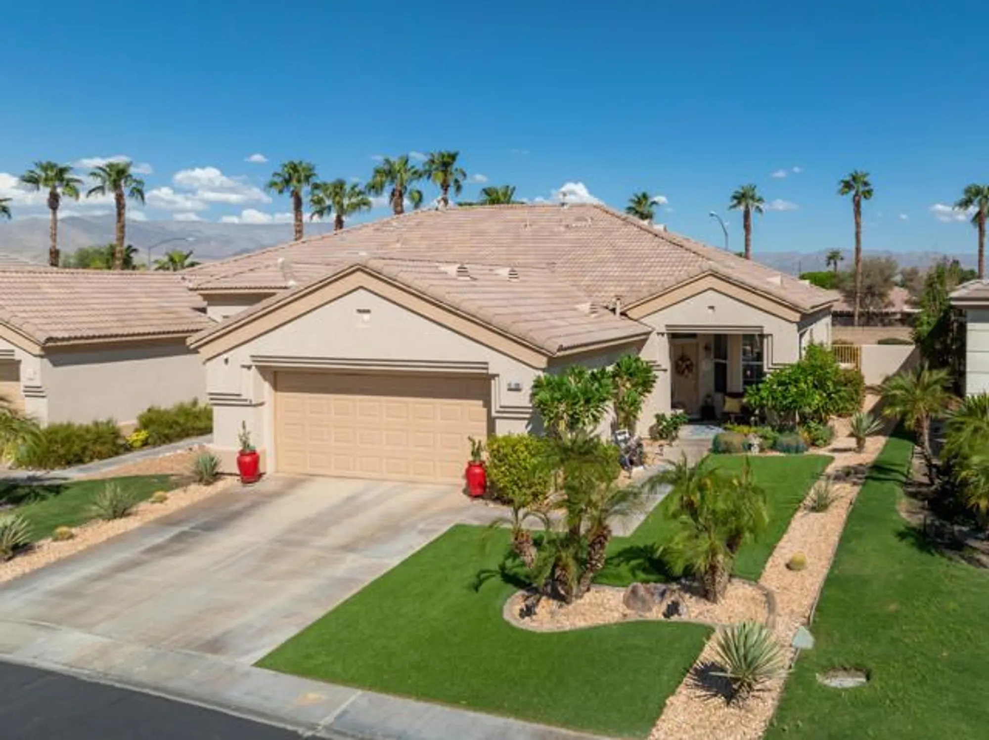Property Slideshow image 42 of 65 | 43986 medinah dr, Indio, CA, 92201