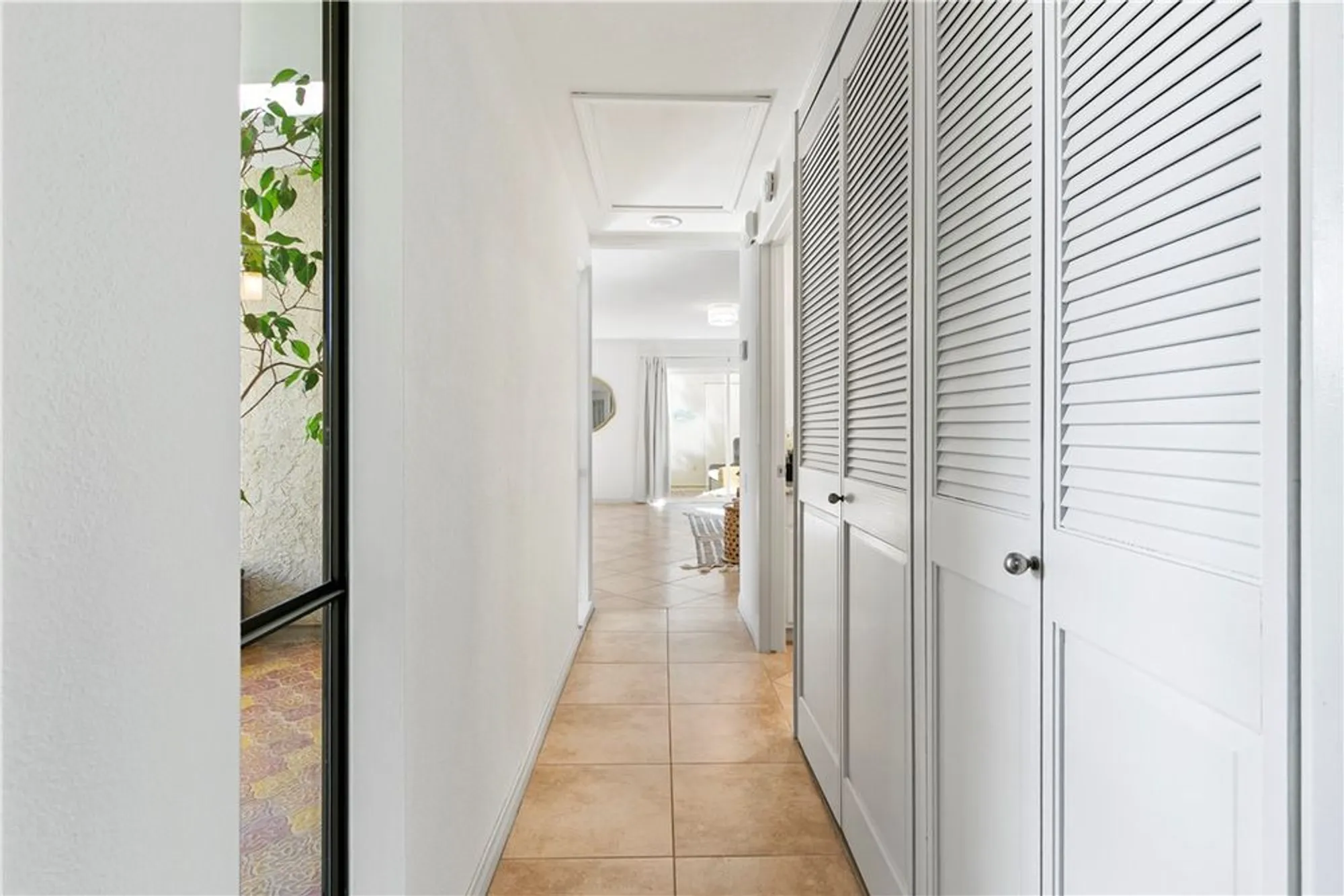 Property Slideshow image 19 of 24 | 2044 via mariposa e a, Laguna Woods, CA, 92637