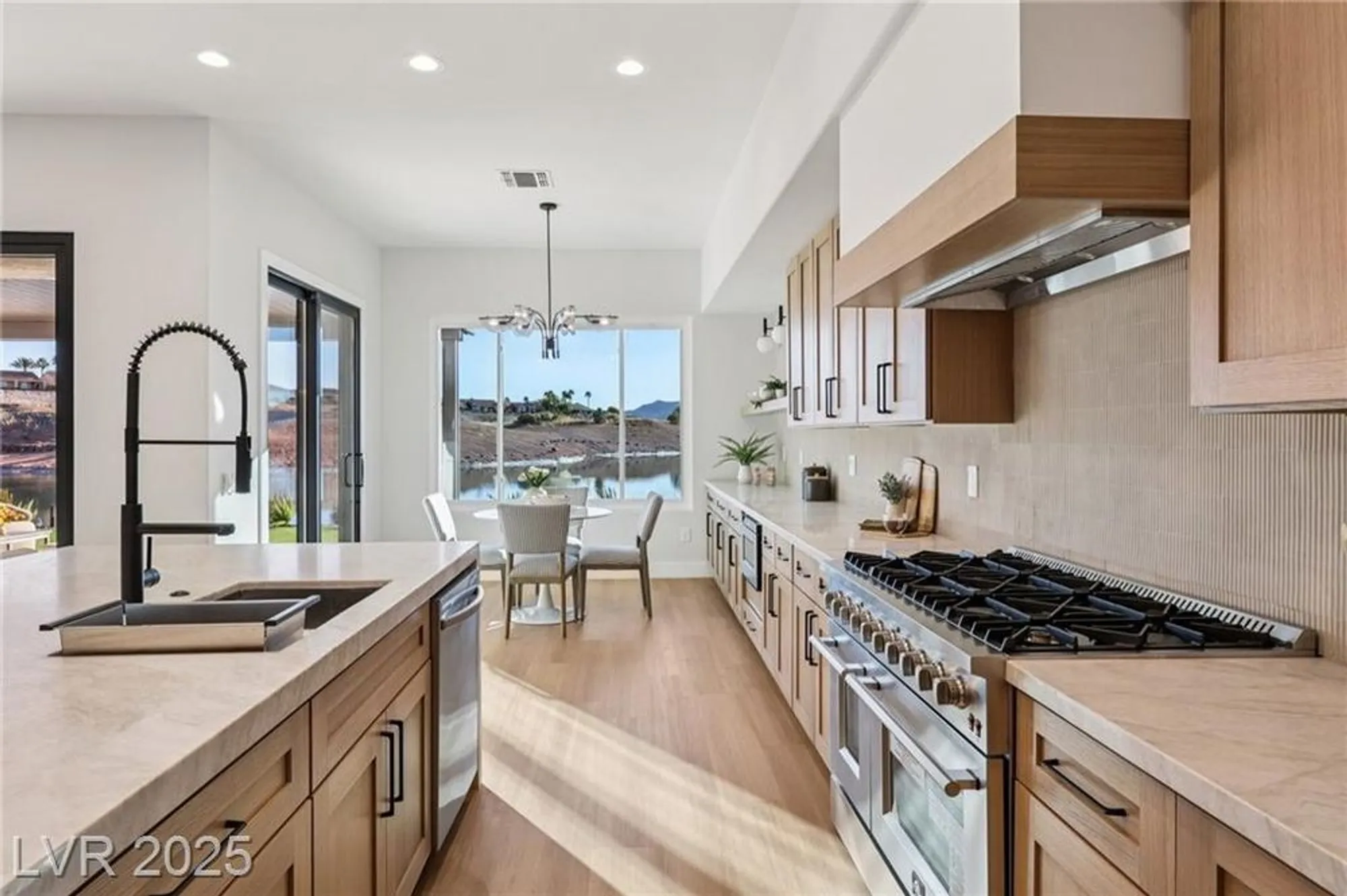 Property Slideshow image 29 of 84 | 2695 olivia heights ave, Henderson, NV, 89052