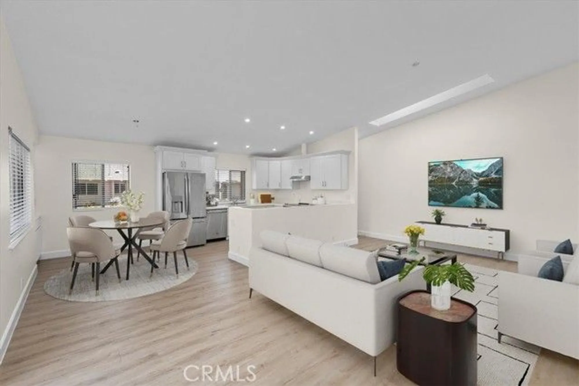 Property Slideshow image 6 of 34 | 8646 butte cir unit 607e, Huntington Beach, CA, 92646