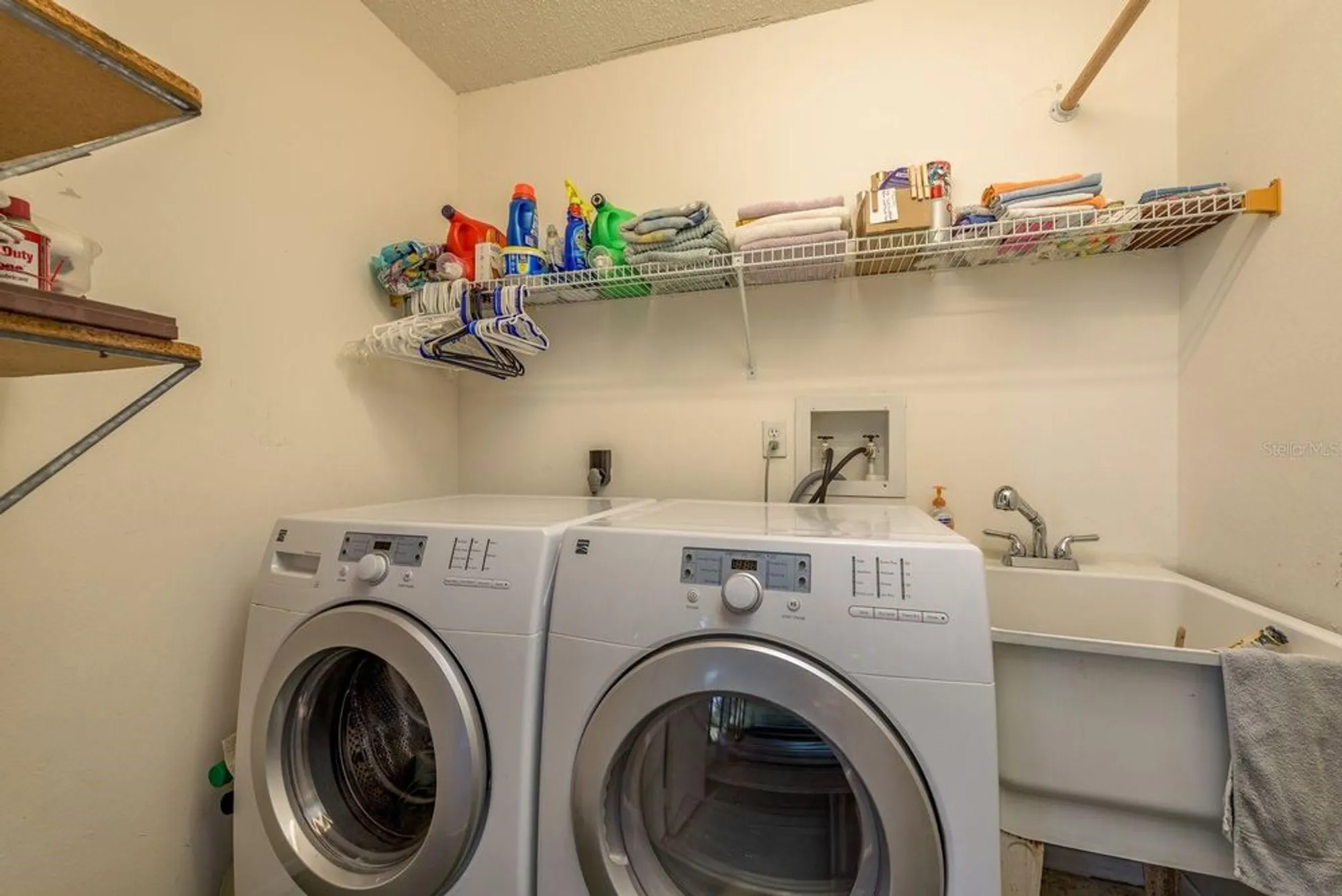 Property Slideshow image 33 of 62 | 1109 tartan dr c, Palm Harbor, FL, 34684