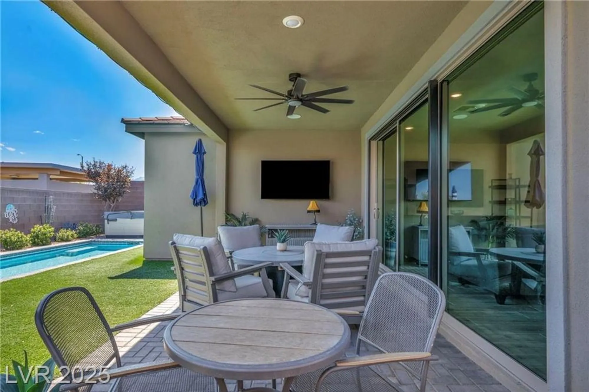 Property Slideshow image 32 of 90 | 9641 balais dr, Las Vegas, NV, 89143