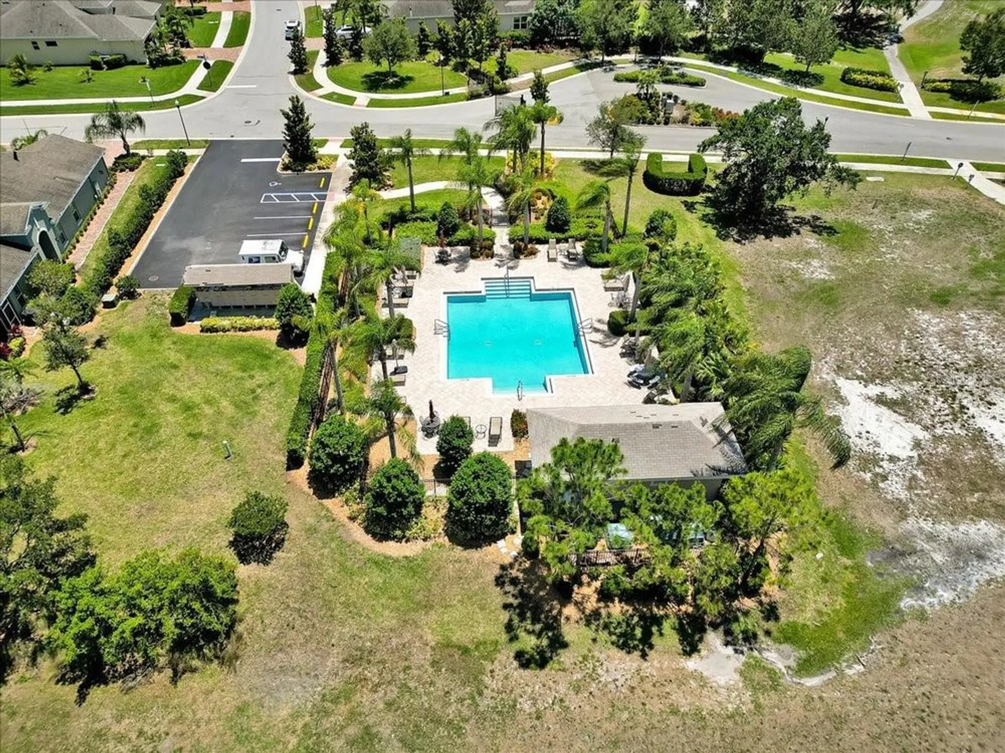 Property Slideshow image 48 of 52 | 635 chipper dr, Sun City Center, FL, 33573