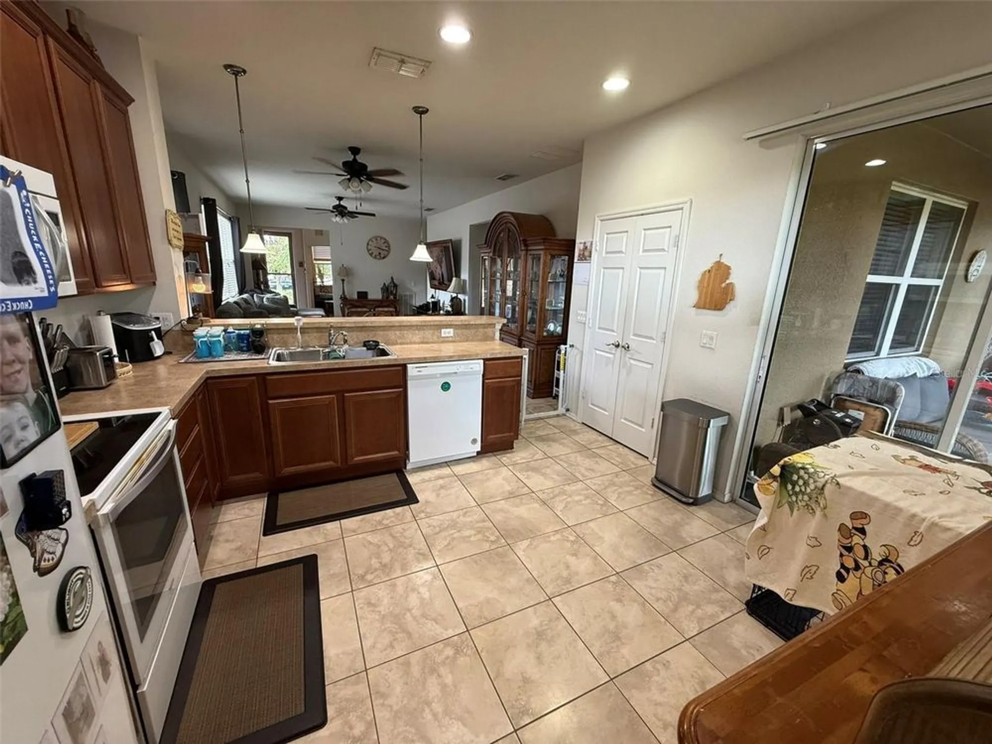 Property Slideshow image 11 of 29 | 21846 belgian ct, Mount Dora, FL, 32757