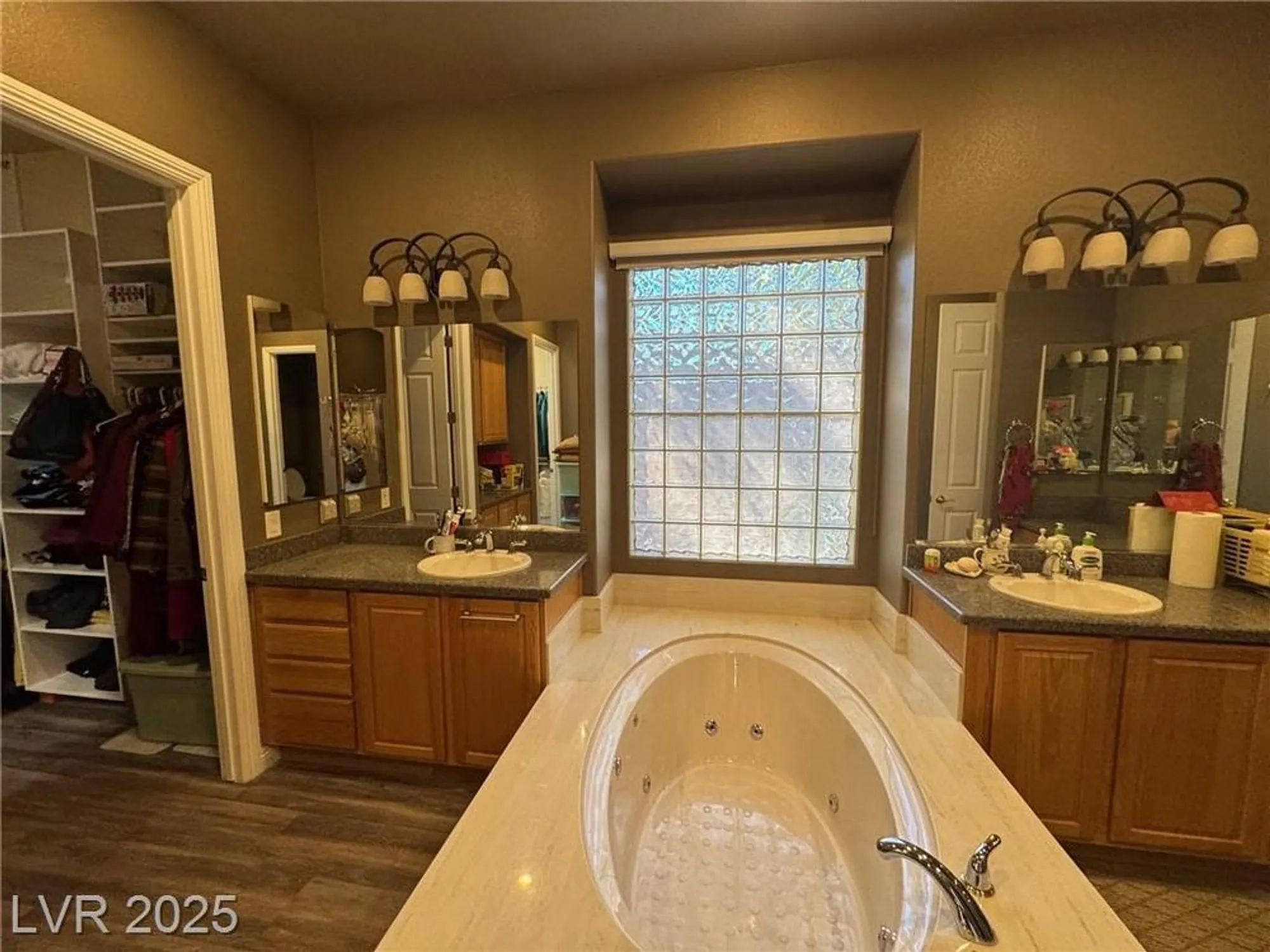 Property Slideshow image 25 of 47 | 4507 denaro dr, Las Vegas, NV, 89135