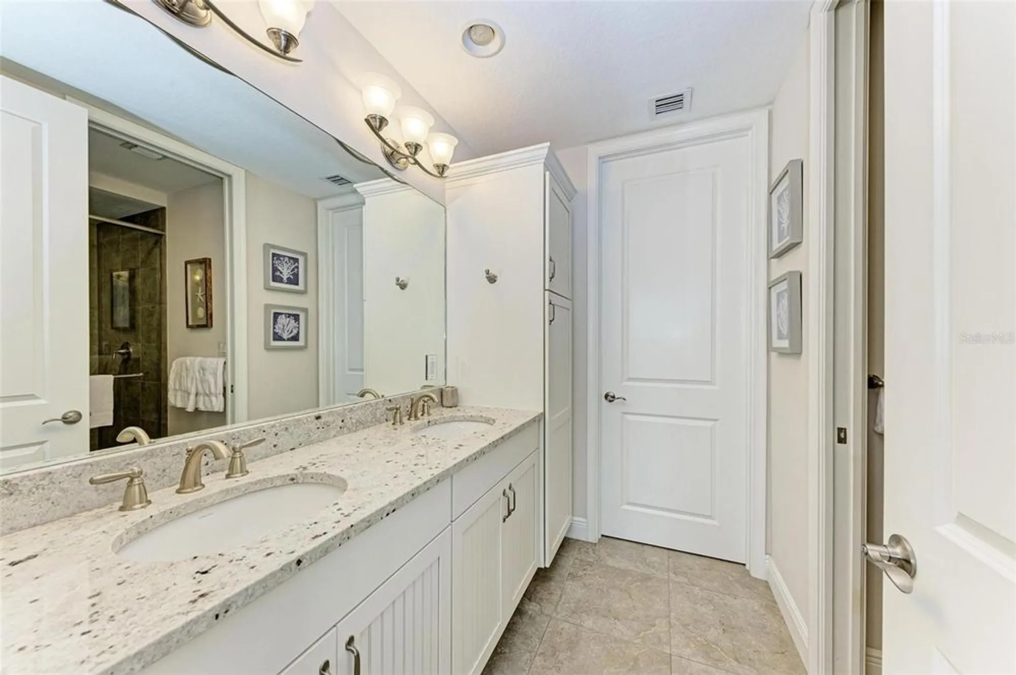 Property Slideshow image 32 of 89 | 379 aruba cir unit 202, Bradenton, FL, 34209