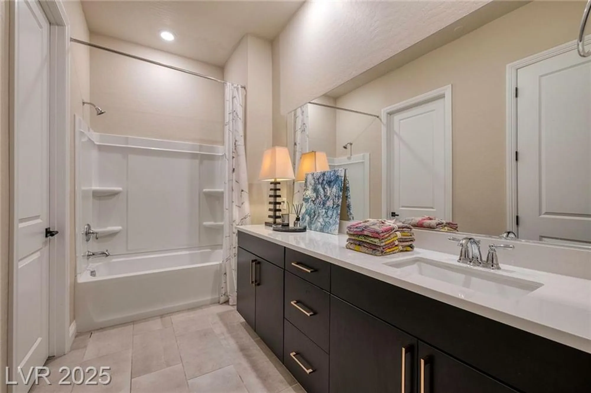 Property Slideshow image 26 of 52 | 33 desert juniper ln, Henderson, NV, 89011