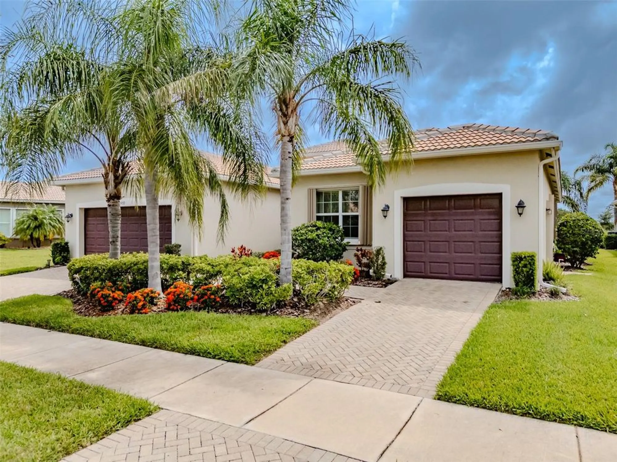 Property Slideshow image 1 of 96 | 15937 cape coral dr, Wimauma, FL, 33598