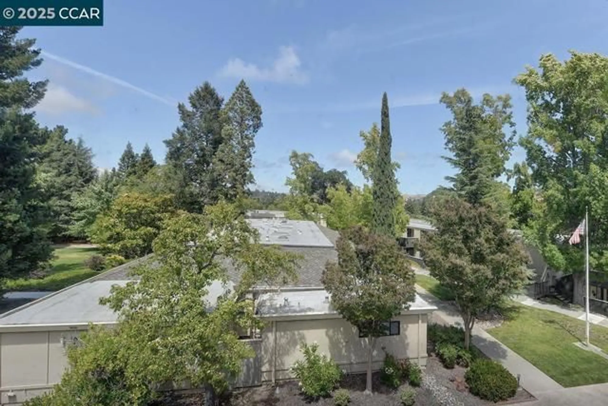 Property Slideshow image 15 of 43 | 1427 rockledge ln apt 5, Walnut Creek, CA, 94595