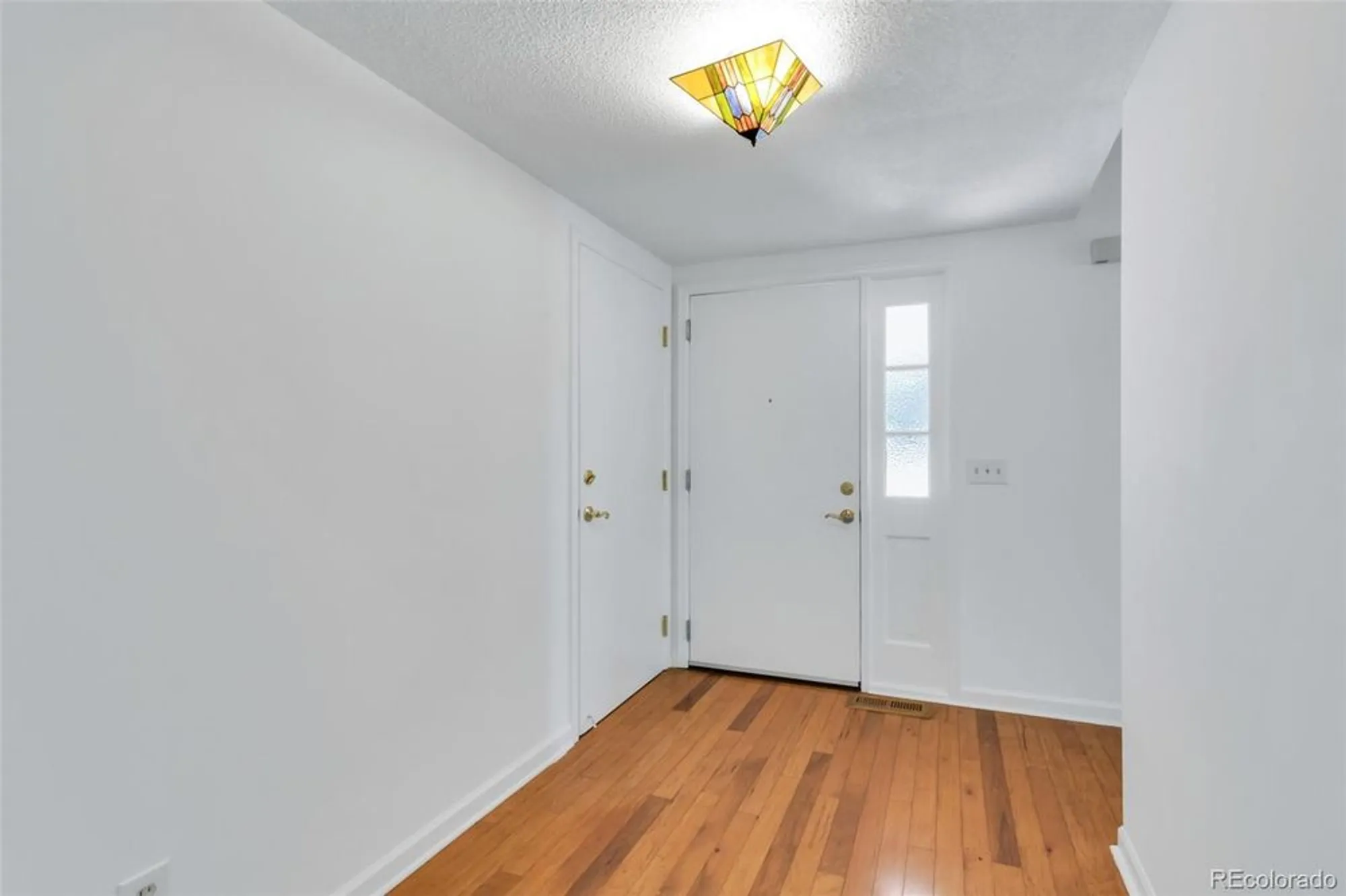 Property Slideshow image 4 of 46 | 3228 s xanadu st, Aurora, CO, 80014