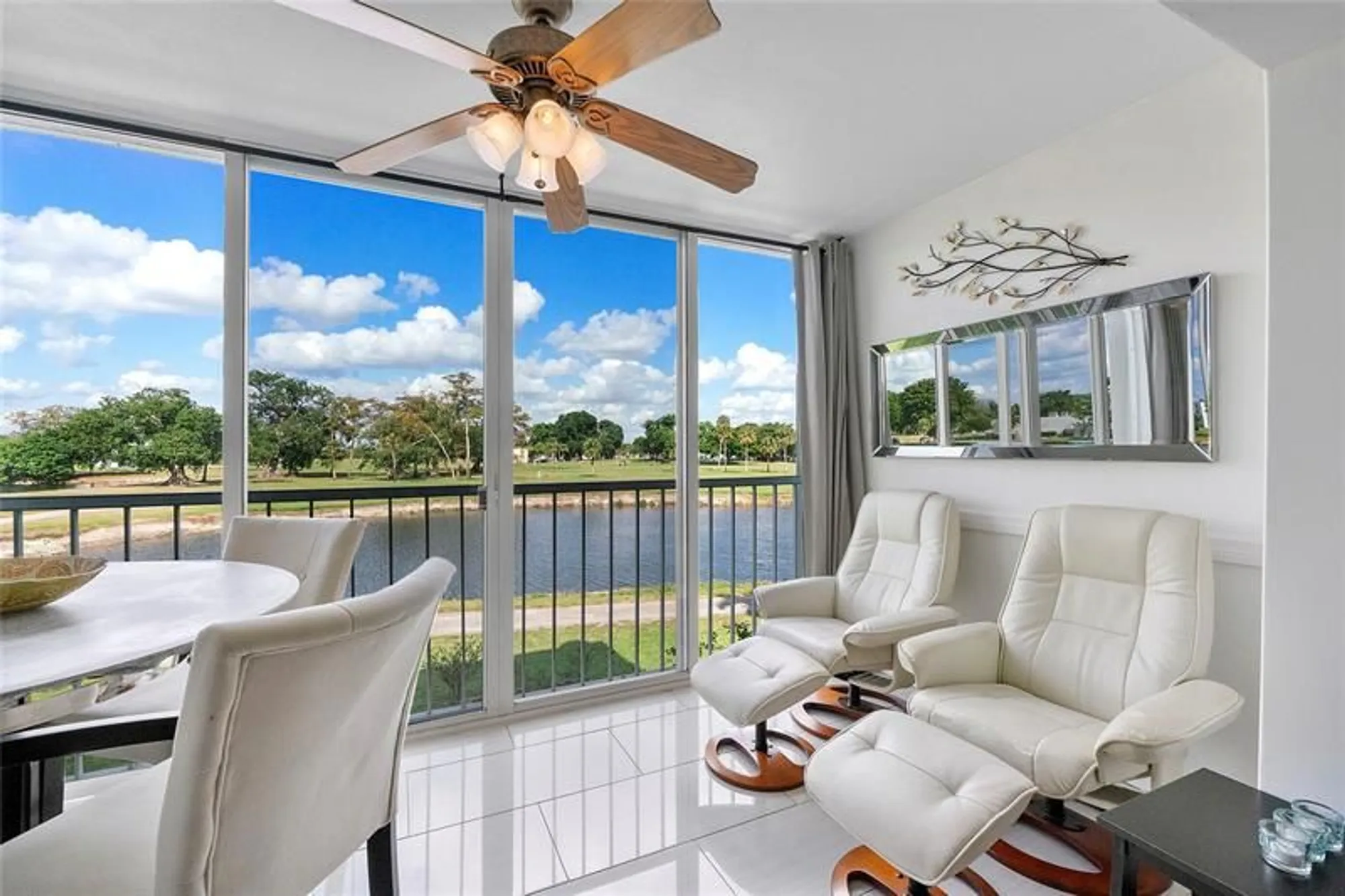 Property Slideshow image 19 of 31 | 7807 golf circle dr 211, Margate, FL, 33063