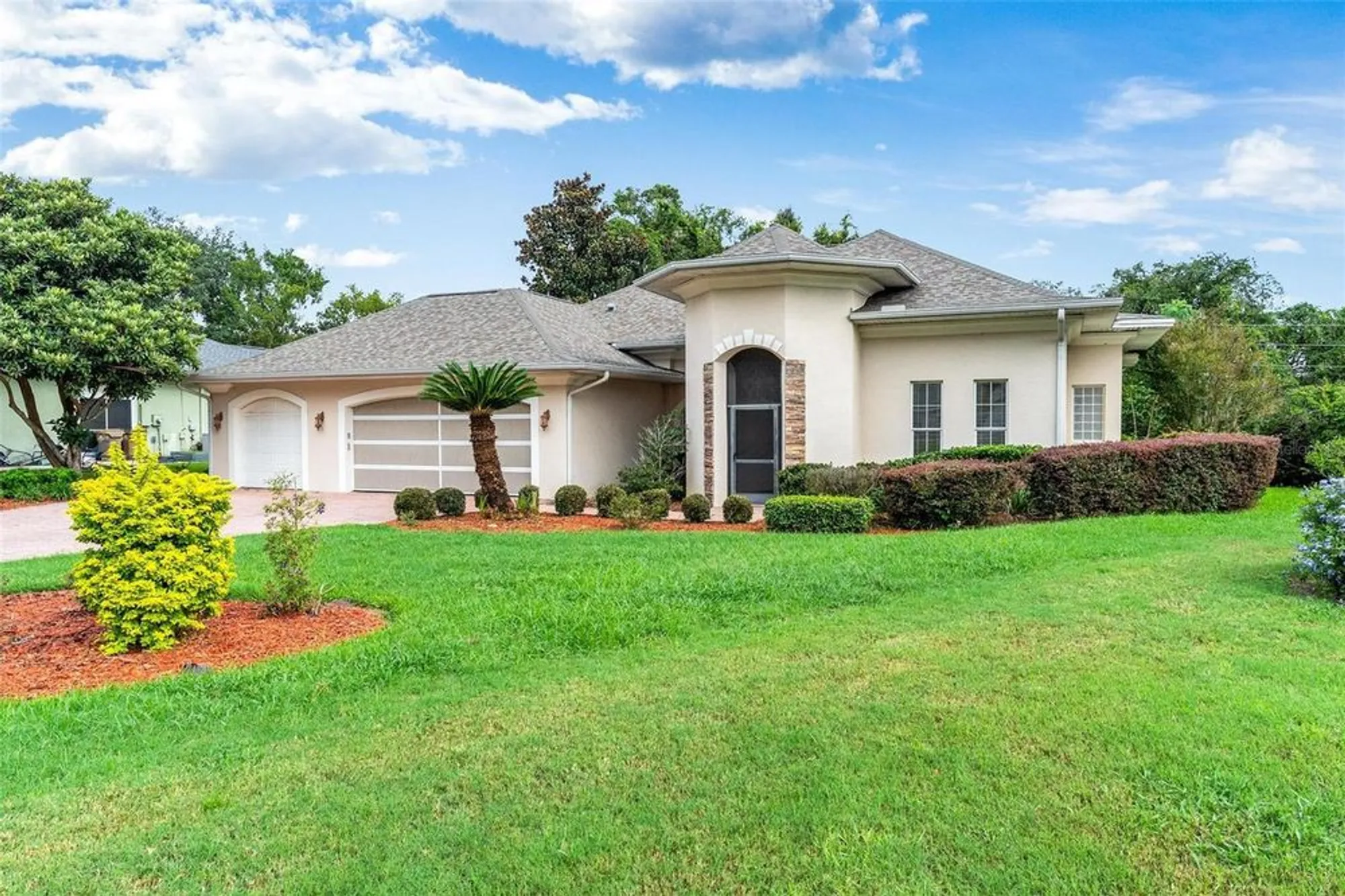 Property Slideshow image 3 of 49 | 5239 grove mnr, Lady Lake, FL, 32159