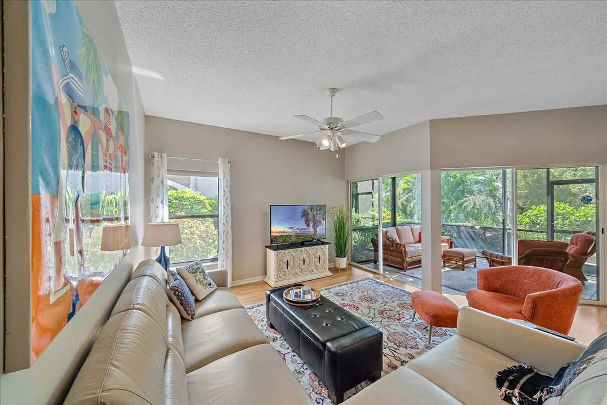 Property Slideshow image 7 of 39 | 1612 starling dr # 101, Sarasota, FL, 34231