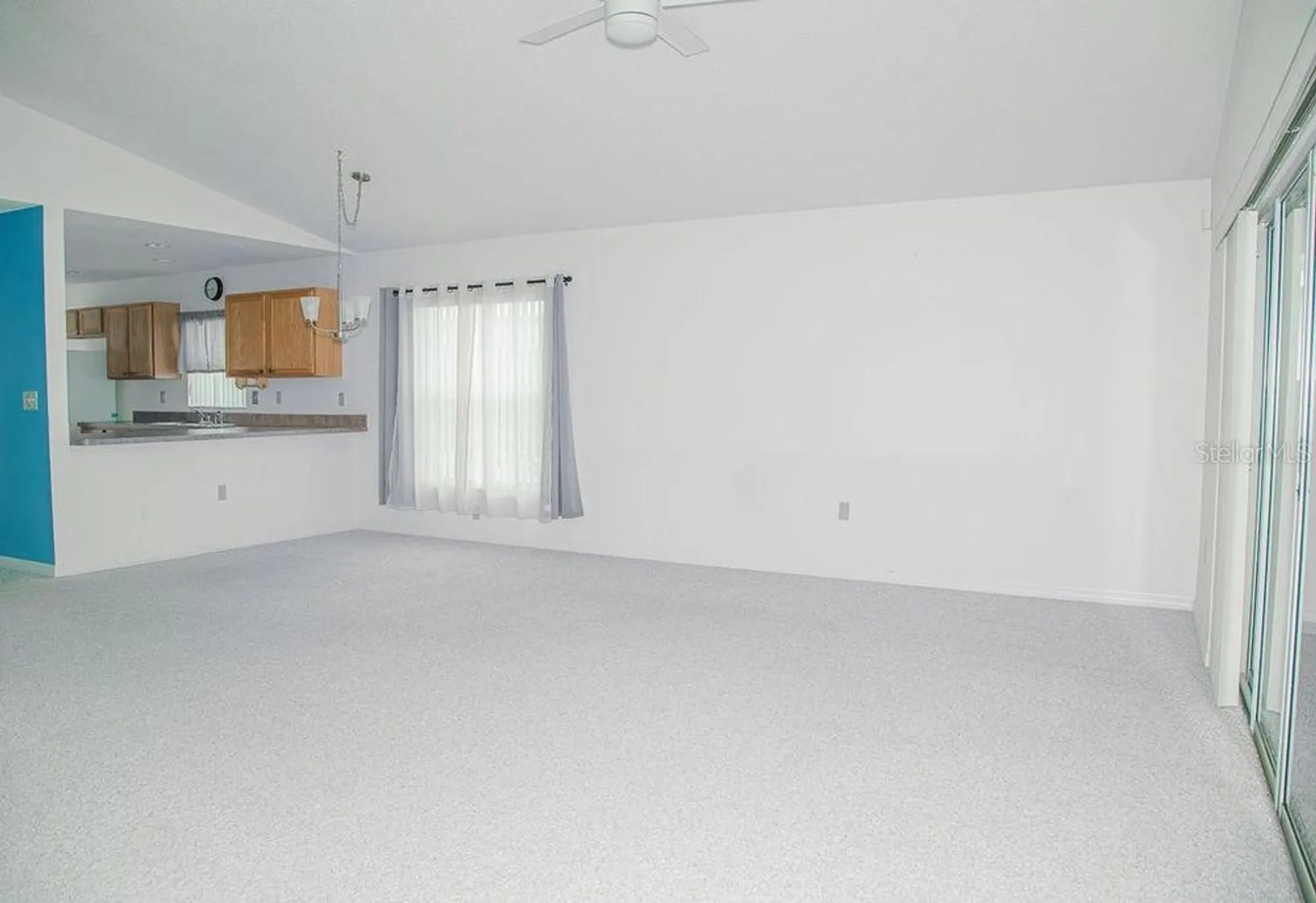 Property Slideshow image 14 of 51 | 260 lake suzanne dr, Lake Wales, FL, 33859