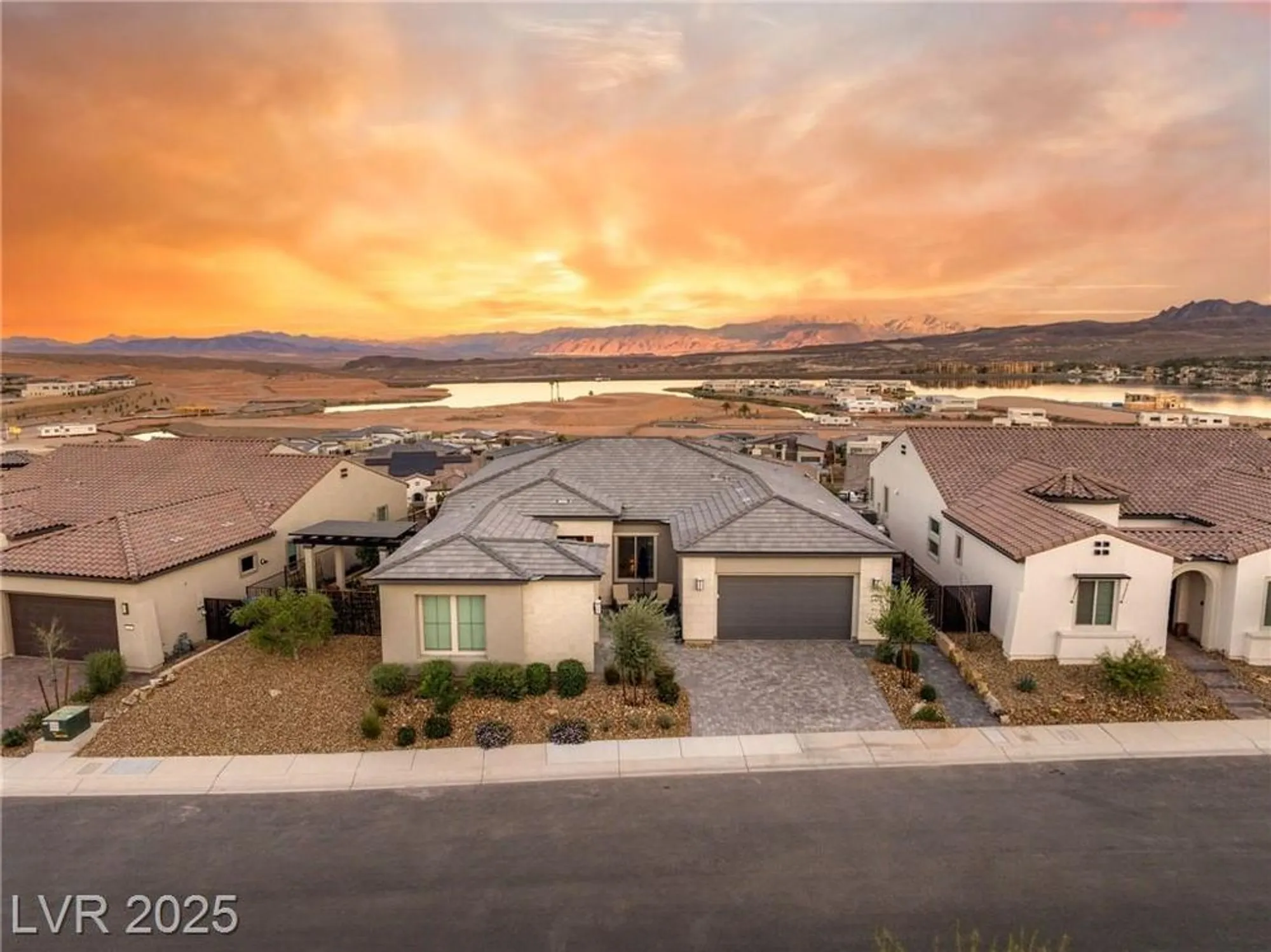 Property Slideshow image 60 of 74 | 156 stone mesa ct, Henderson, NV, 89011