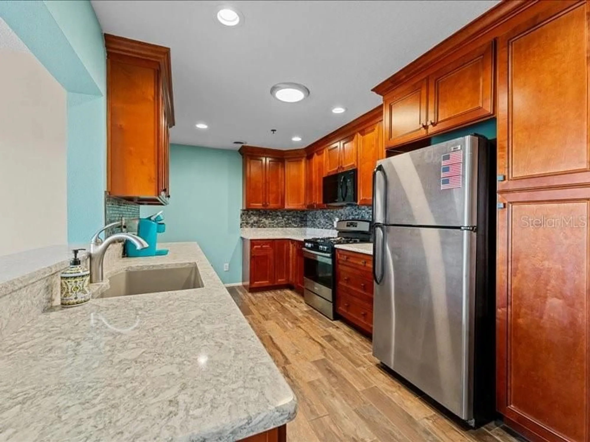 Property Slideshow image 27 of 47 | 8186 terrace garden dr n unit 401, Saint Petersburg, FL, 33709