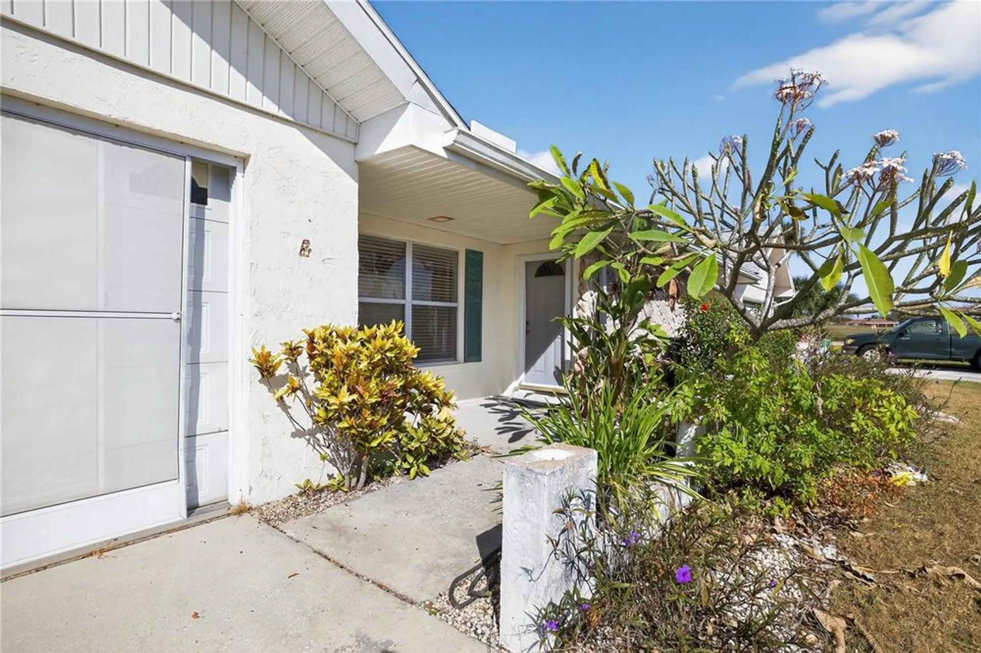 Property Slideshow image 3 of 30 | 1207 eastloch ct, Sun City Center, FL, 33573