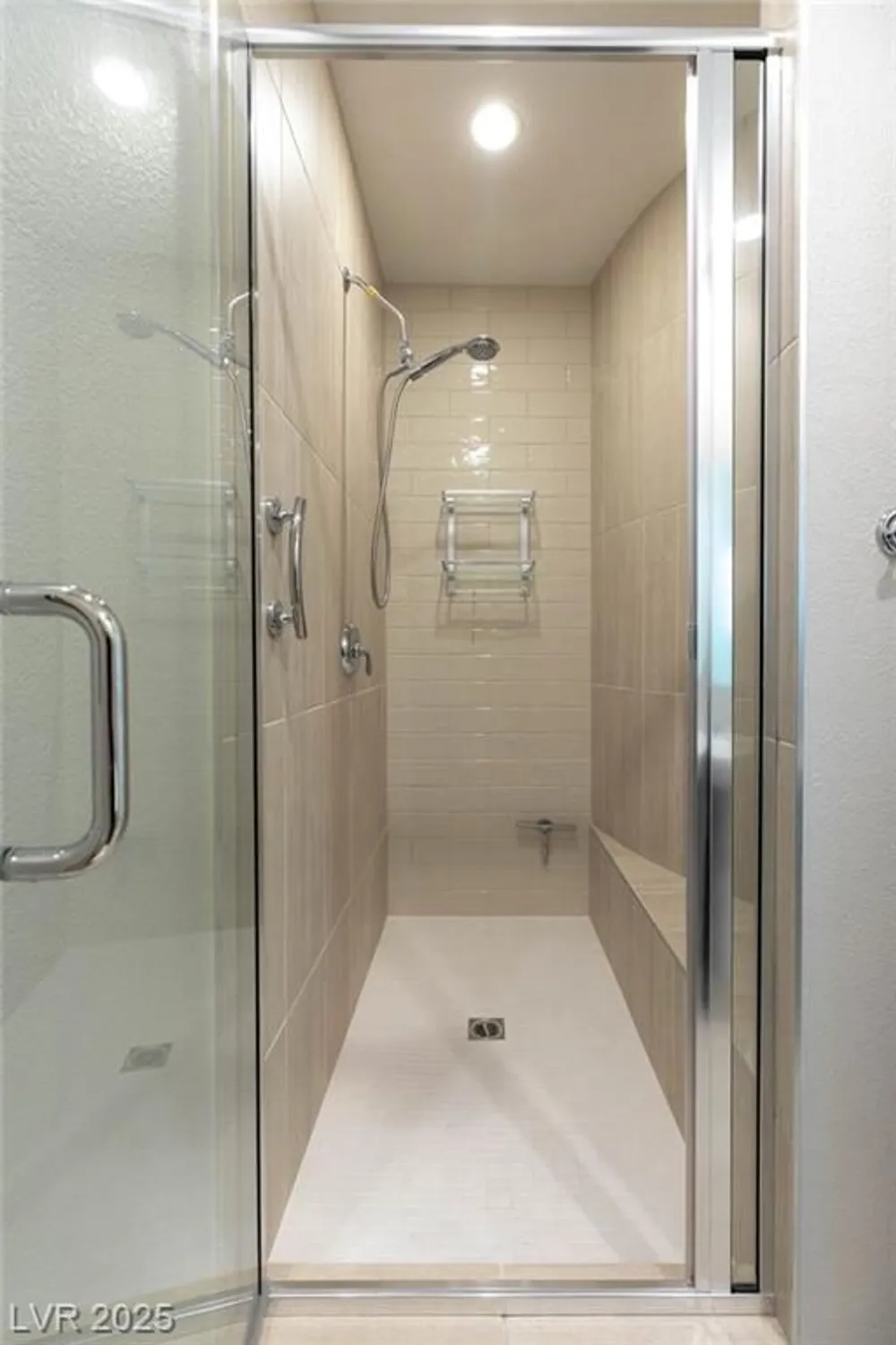 Property Slideshow image 20 of 58 | 9985 regency canyon way, Las Vegas, NV, 89148