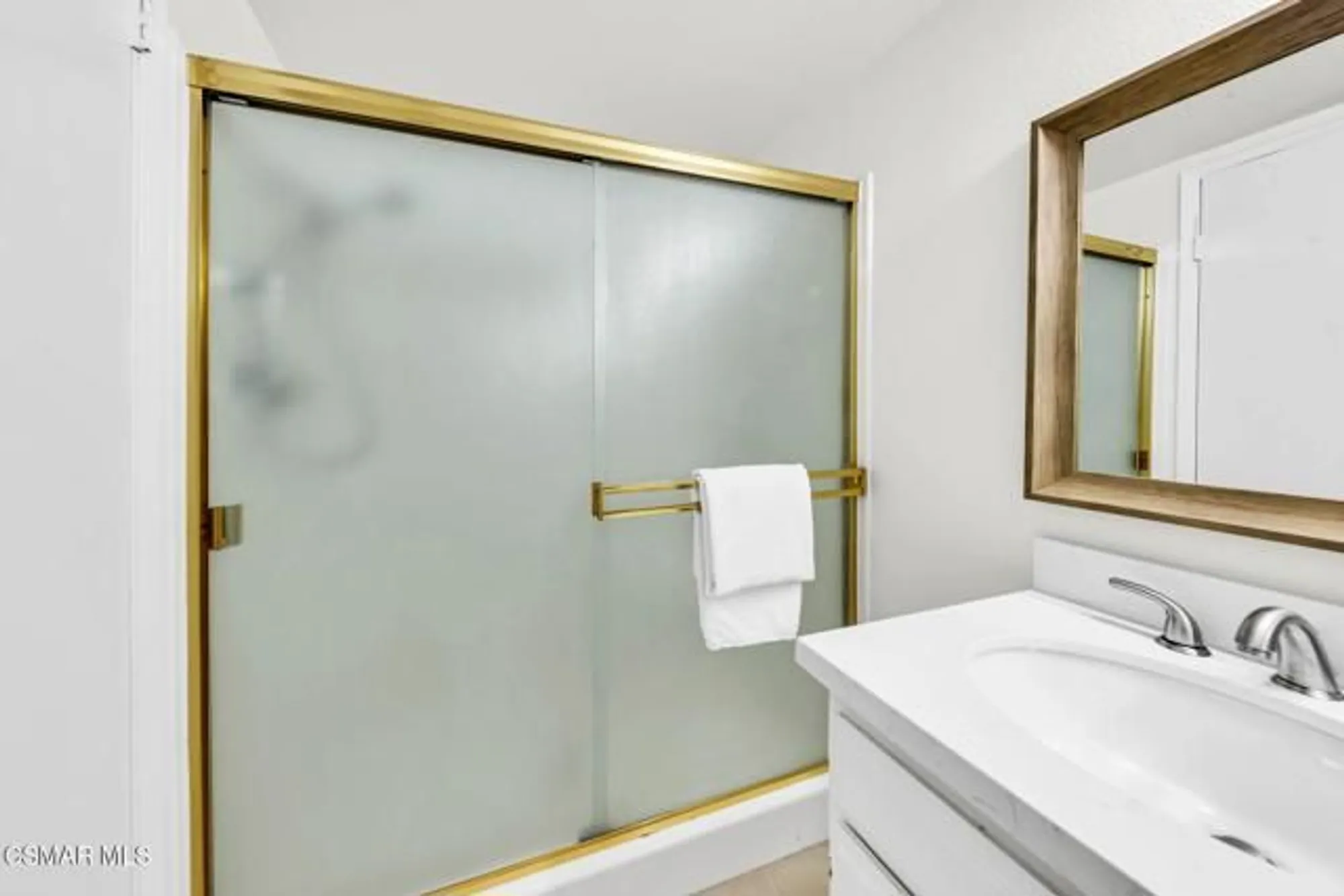 Property Slideshow image 23 of 54 | 769 birchpark cir 203, Thousand Oaks, CA, 91360