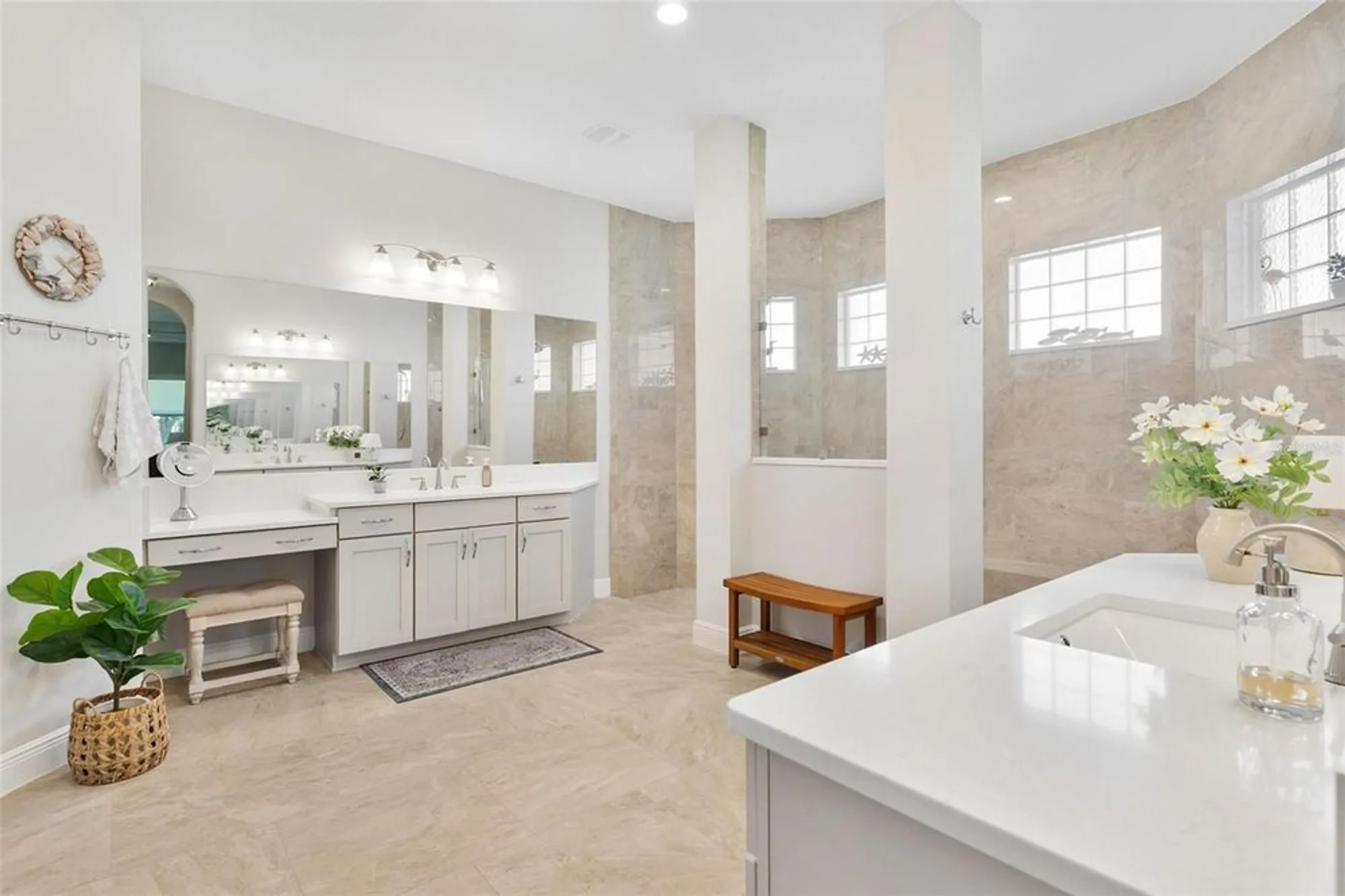 Property Slideshow image 22 of 56 | 5066 greens dr, Lady Lake, FL, 32159