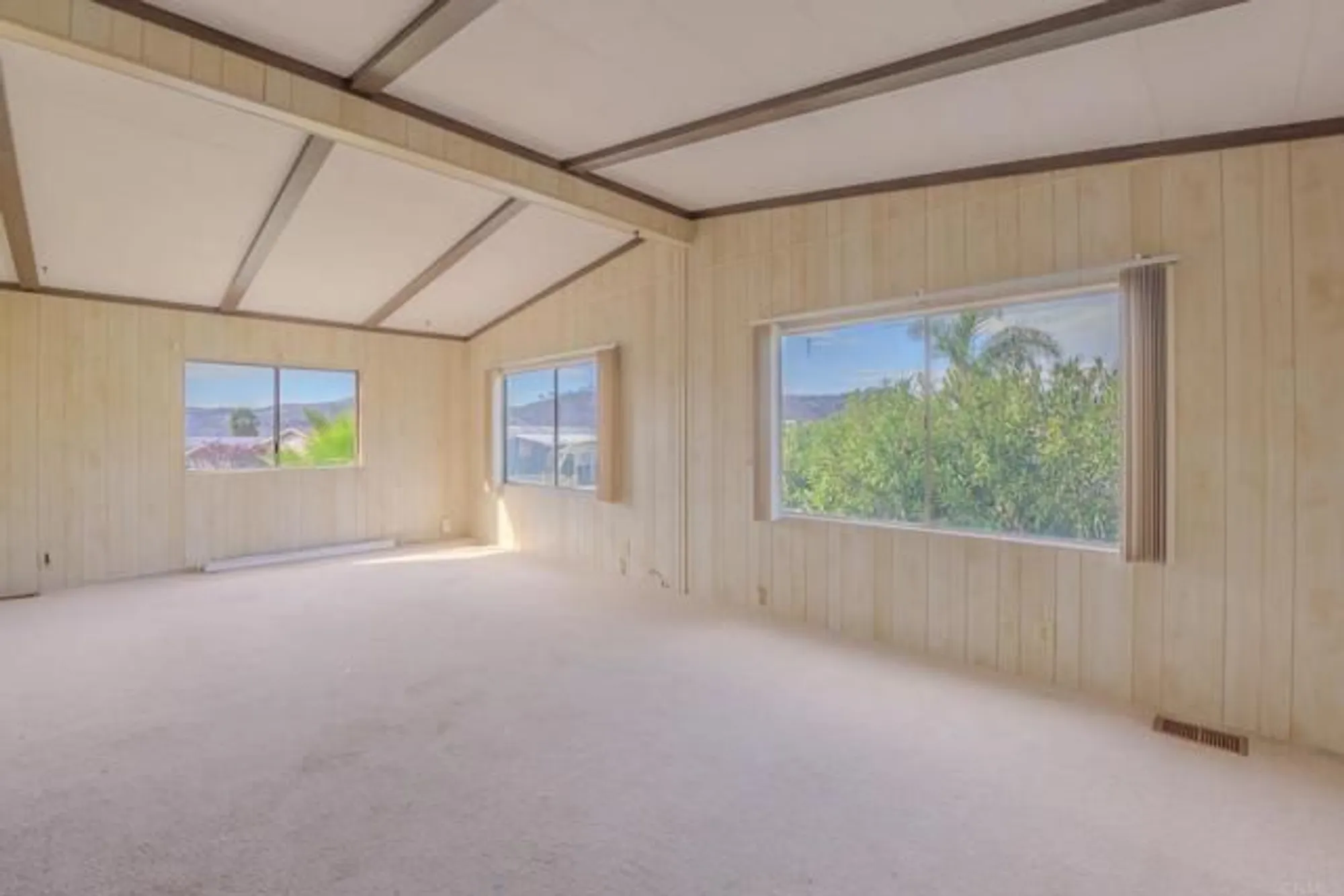 Property Slideshow image 7 of 49 | 4650 dulin rd spc 188, Fallbrook, CA, 92028