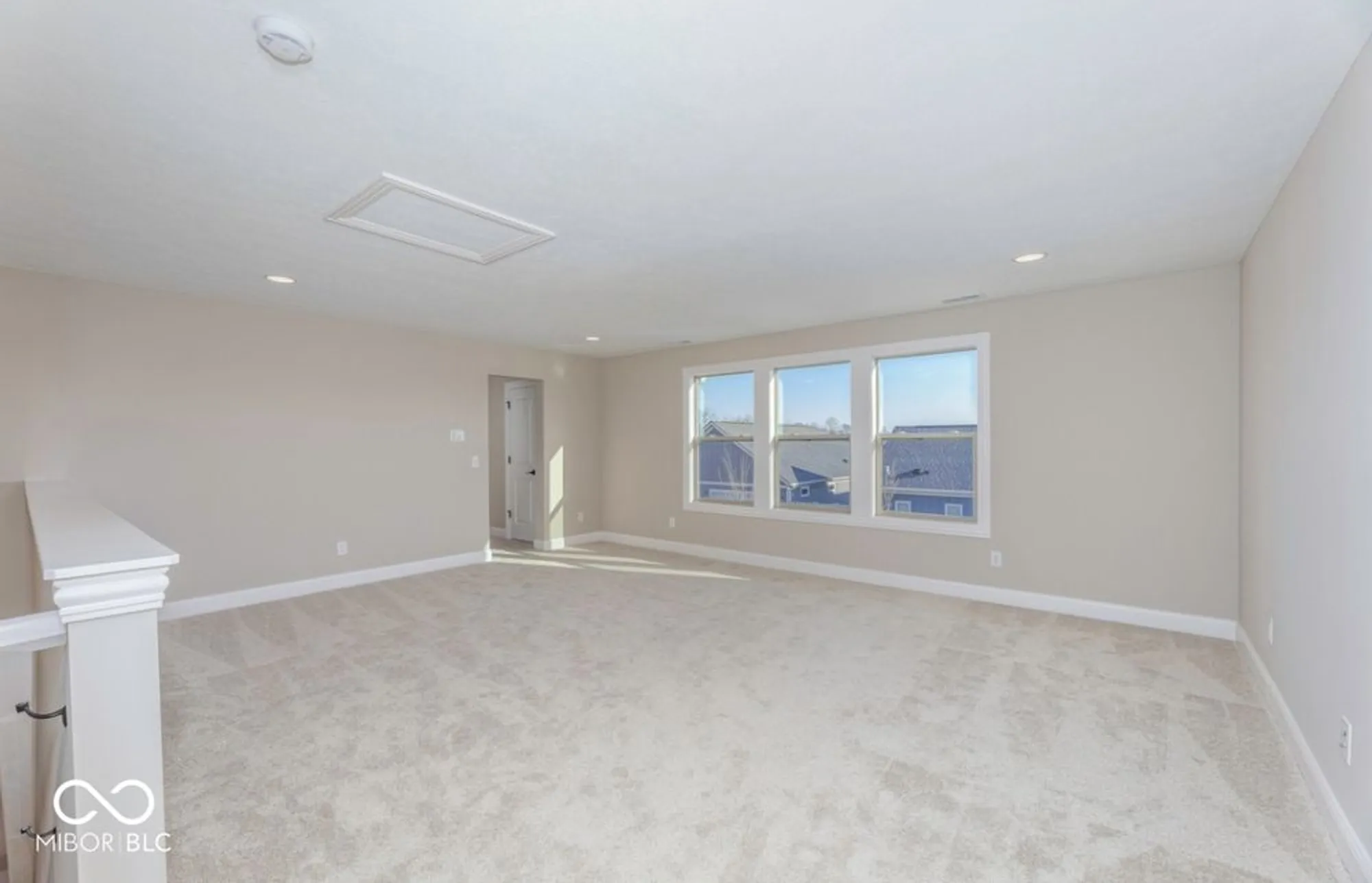 Property Slideshow image 23 of 38 | 2945 millgate dr, Carmel, IN, 46033