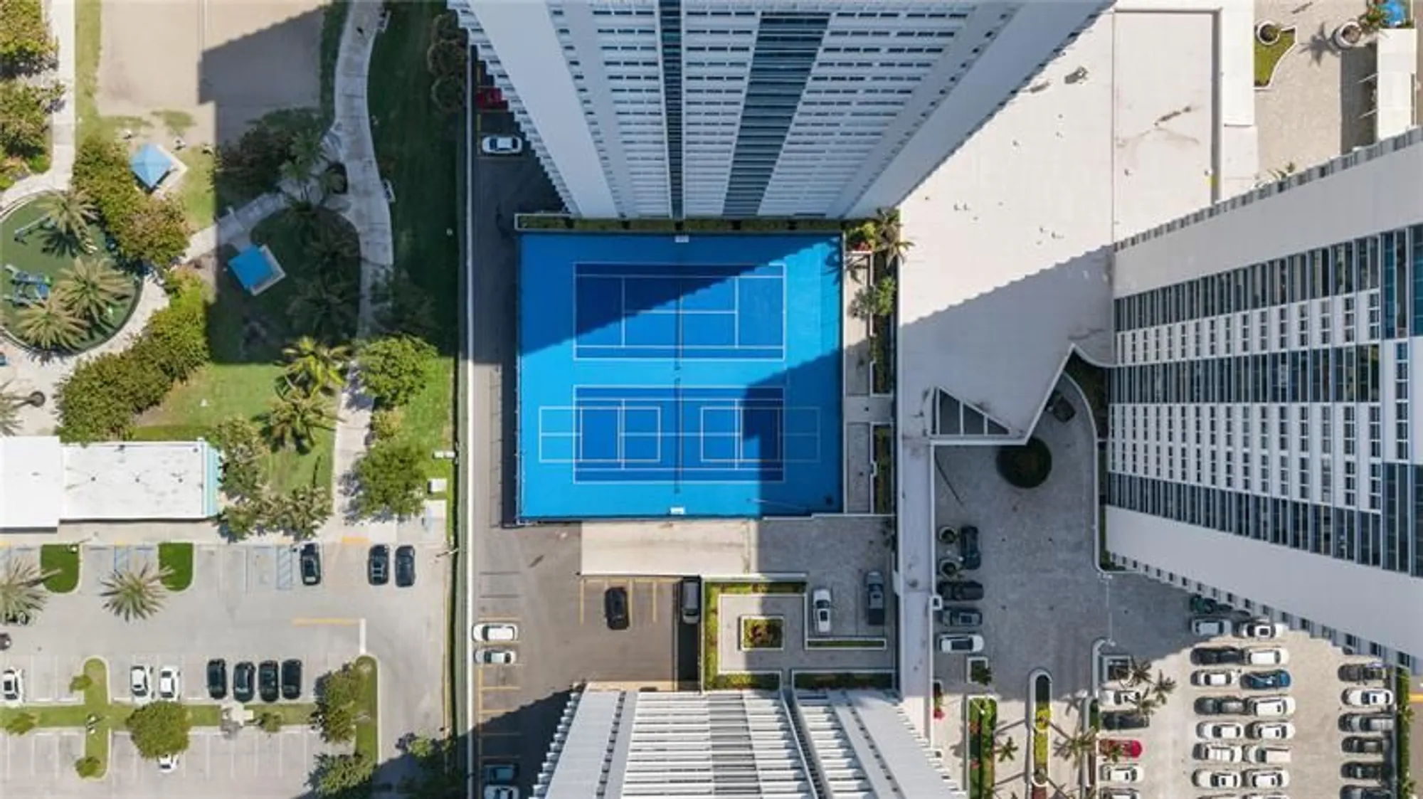 Property Slideshow image 43 of 50 | 1880 s ocean dr ts306, Hallandale Beach, FL, 33009