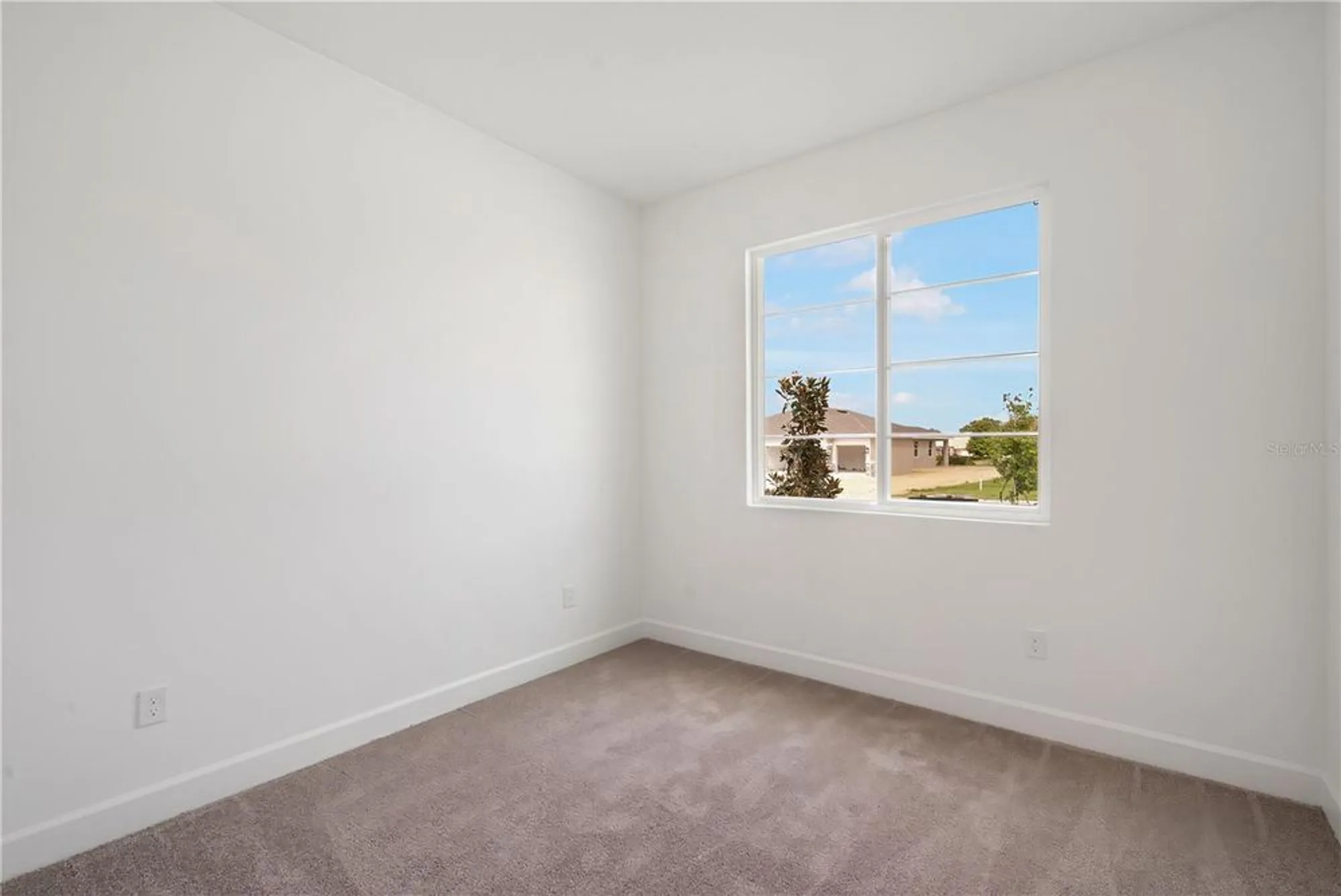 Property Slideshow image 23 of 45 | 9177 players dr, Weeki Wachee, FL, 34613