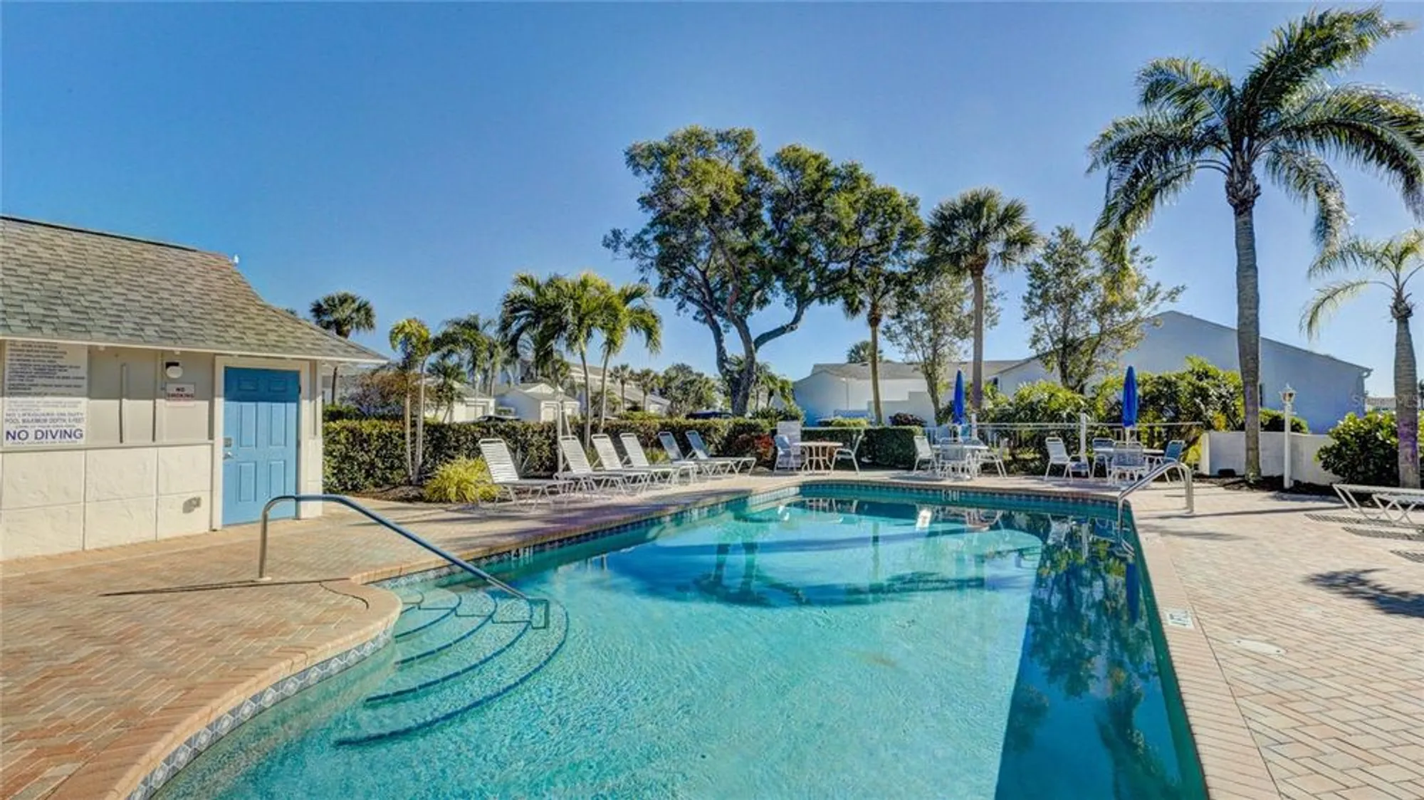 Property Slideshow image 37 of 73 | 1109 edgewater cir # 1109, Bradenton, FL, 34209