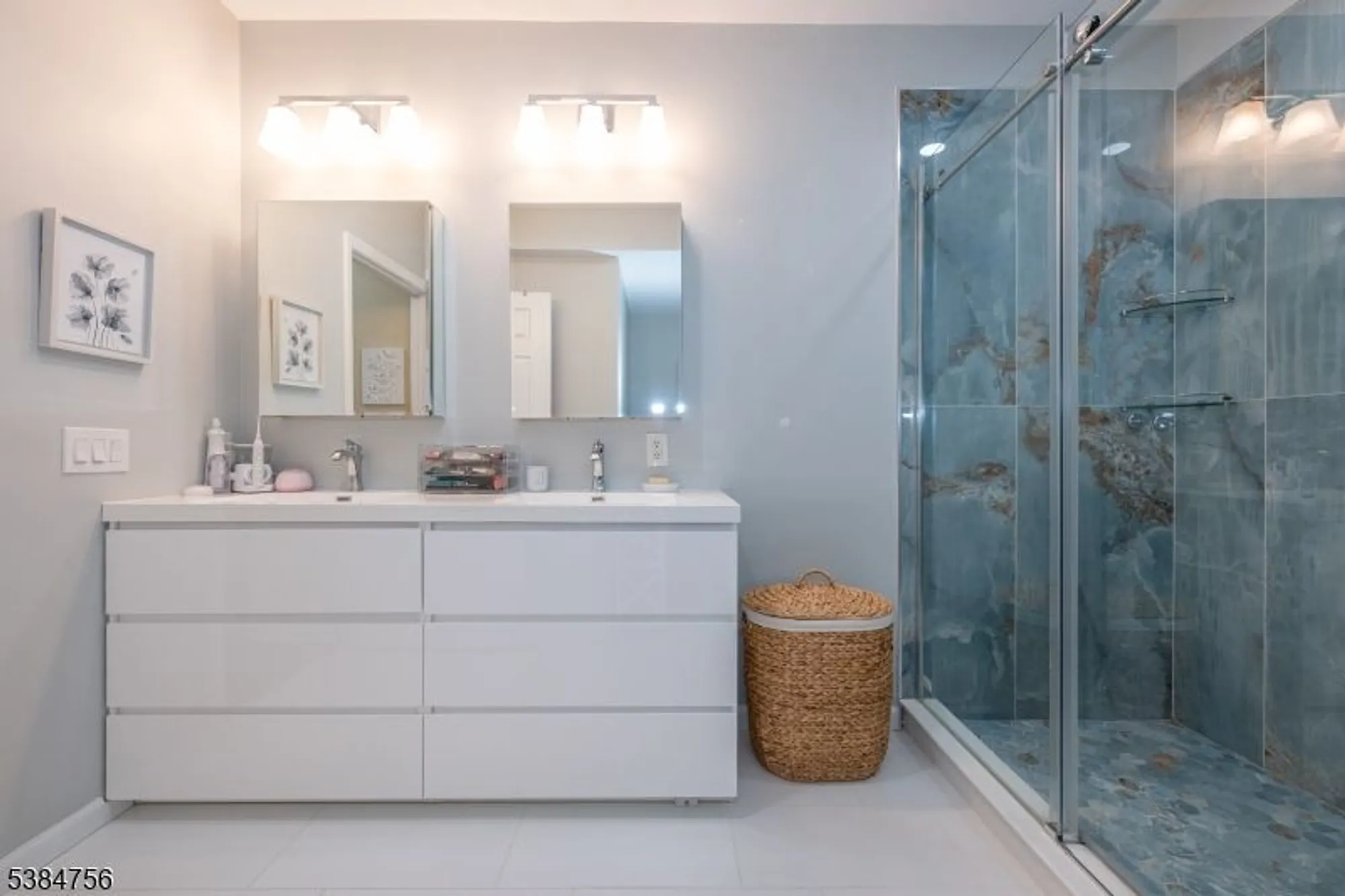 Property Slideshow image 7 of 24 | 14 ridgeview ln, Mount Arlington, NJ, 07856