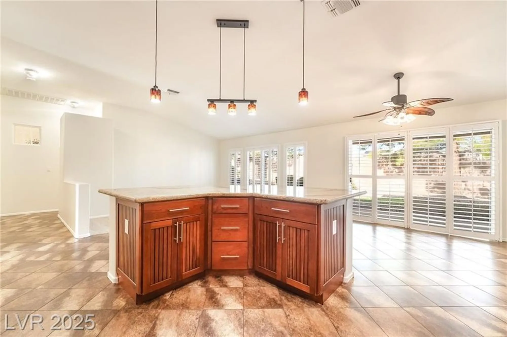 Property Slideshow image 11 of 33 | 445 golden state st, Henderson, NV, 89012