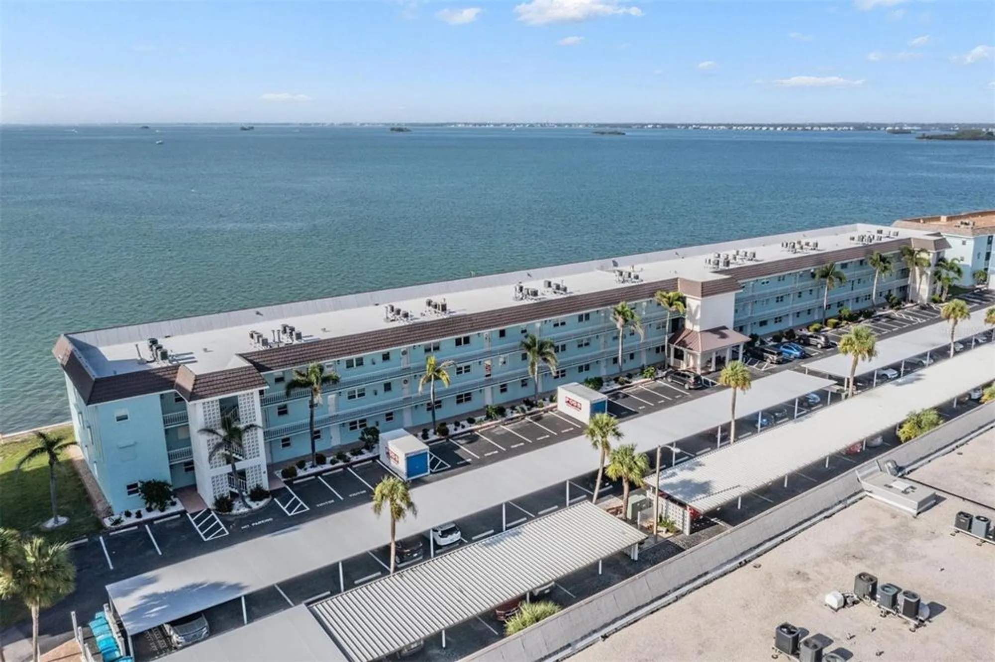 Property Slideshow image 2 of 68 | 7 dunoon pl 304, Dunedin, FL, 34698