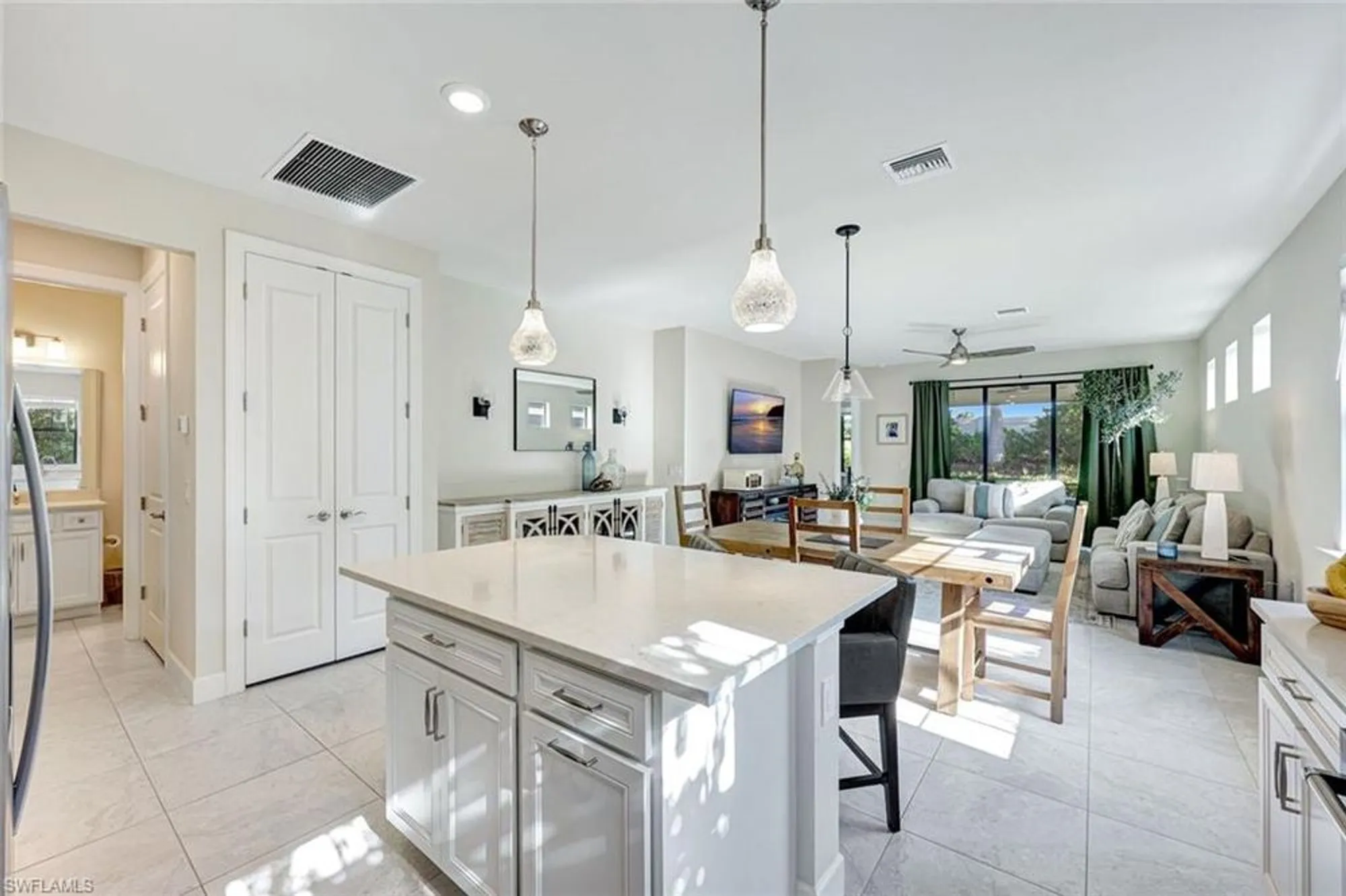 Property Slideshow image 7 of 32 | 12240 canal grande dr, Fort Myers, FL, 33913