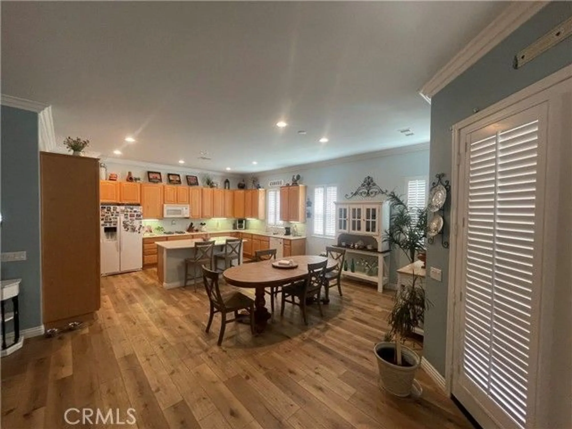 Property Slideshow image 16 of 56 | 19365 galloping hill rd, Apple Valley, CA, 92308