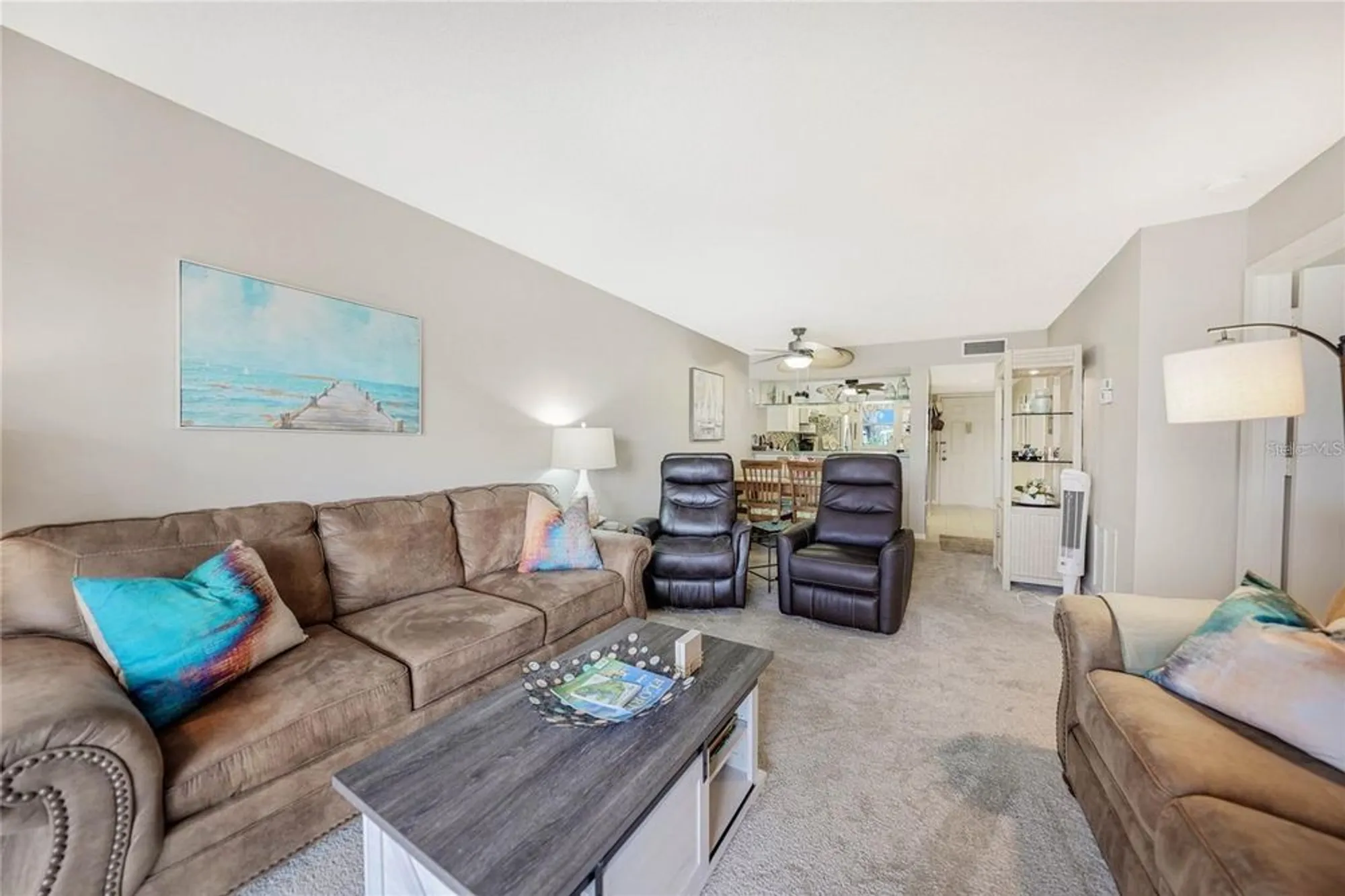 Property Slideshow image 8 of 40 | 404 cerromar cir 112, Venice, FL, 34293