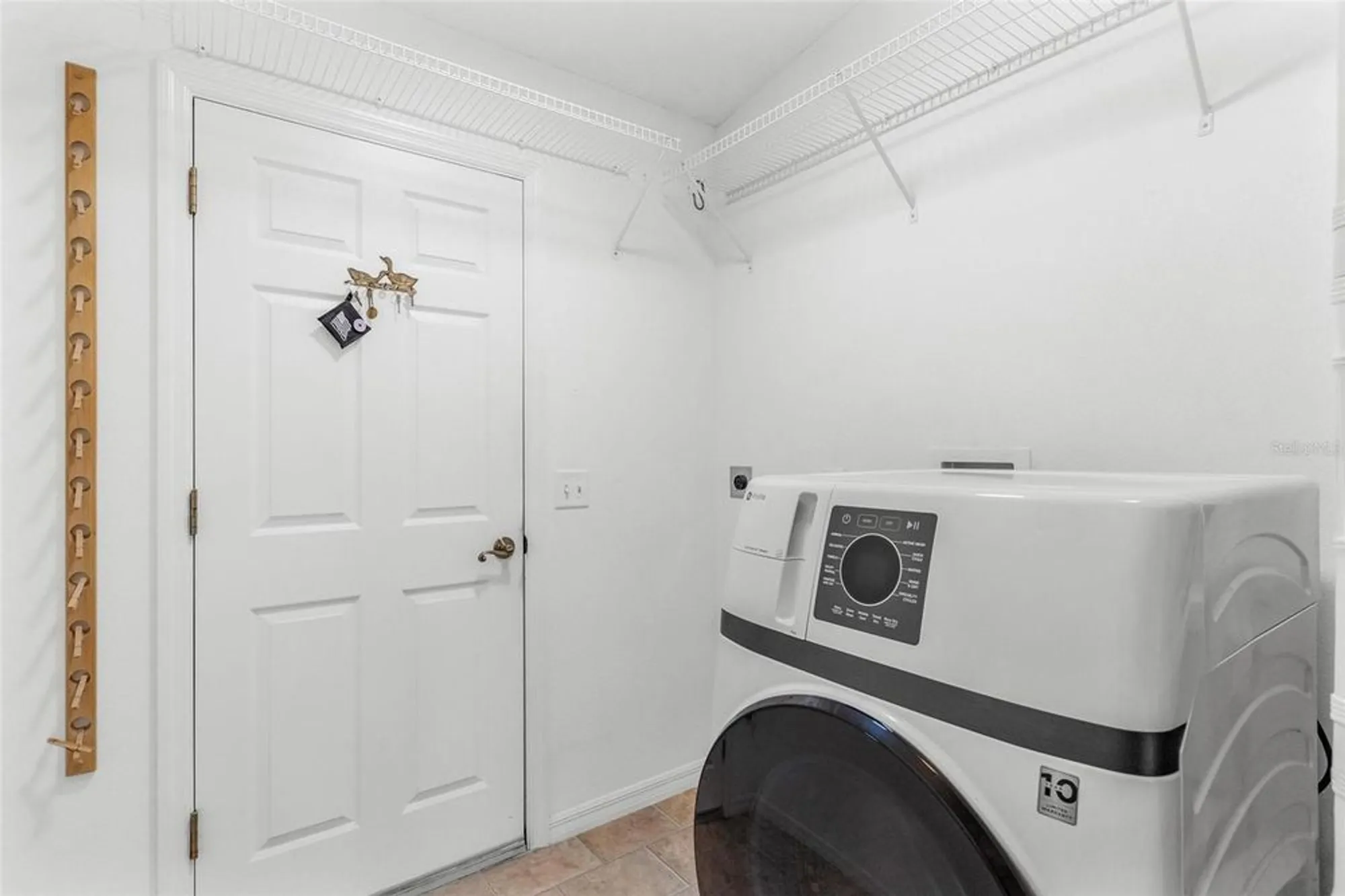 Property Slideshow image 31 of 45 | 2732 privada dr, The Villages, FL, 32162