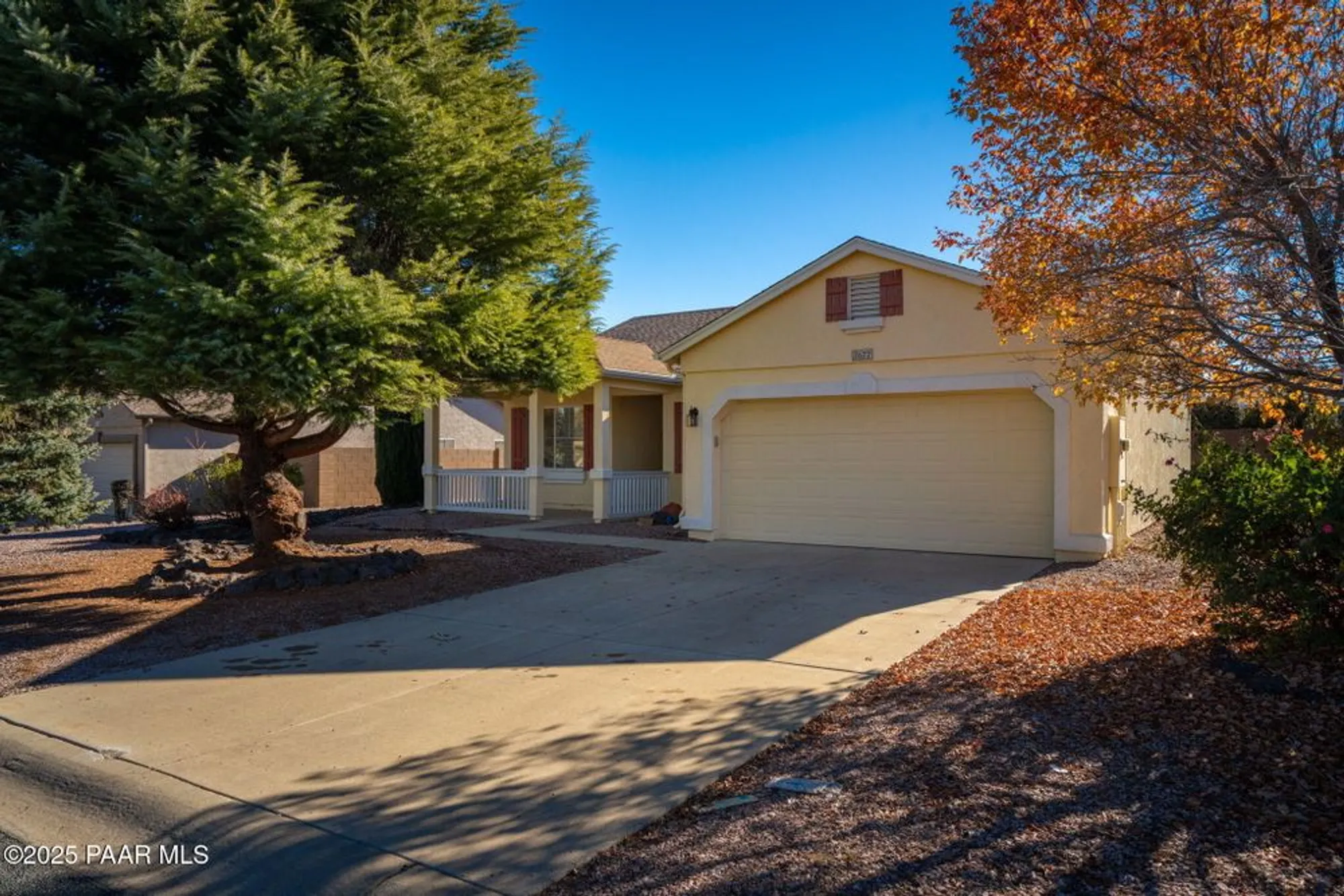 Property Slideshow image 1 of 36 | 7677 e shimmer ln, Prescott Valley, AZ, 86315