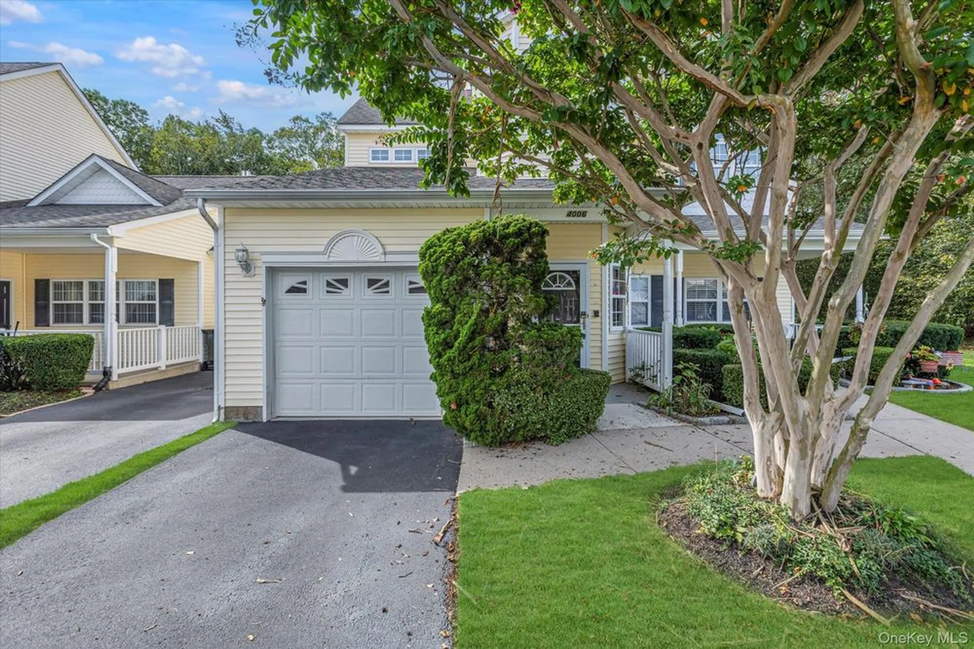 Property Slideshow image 1 of 23 | 4006 saint andrews ave, Riverhead, NY, 11901