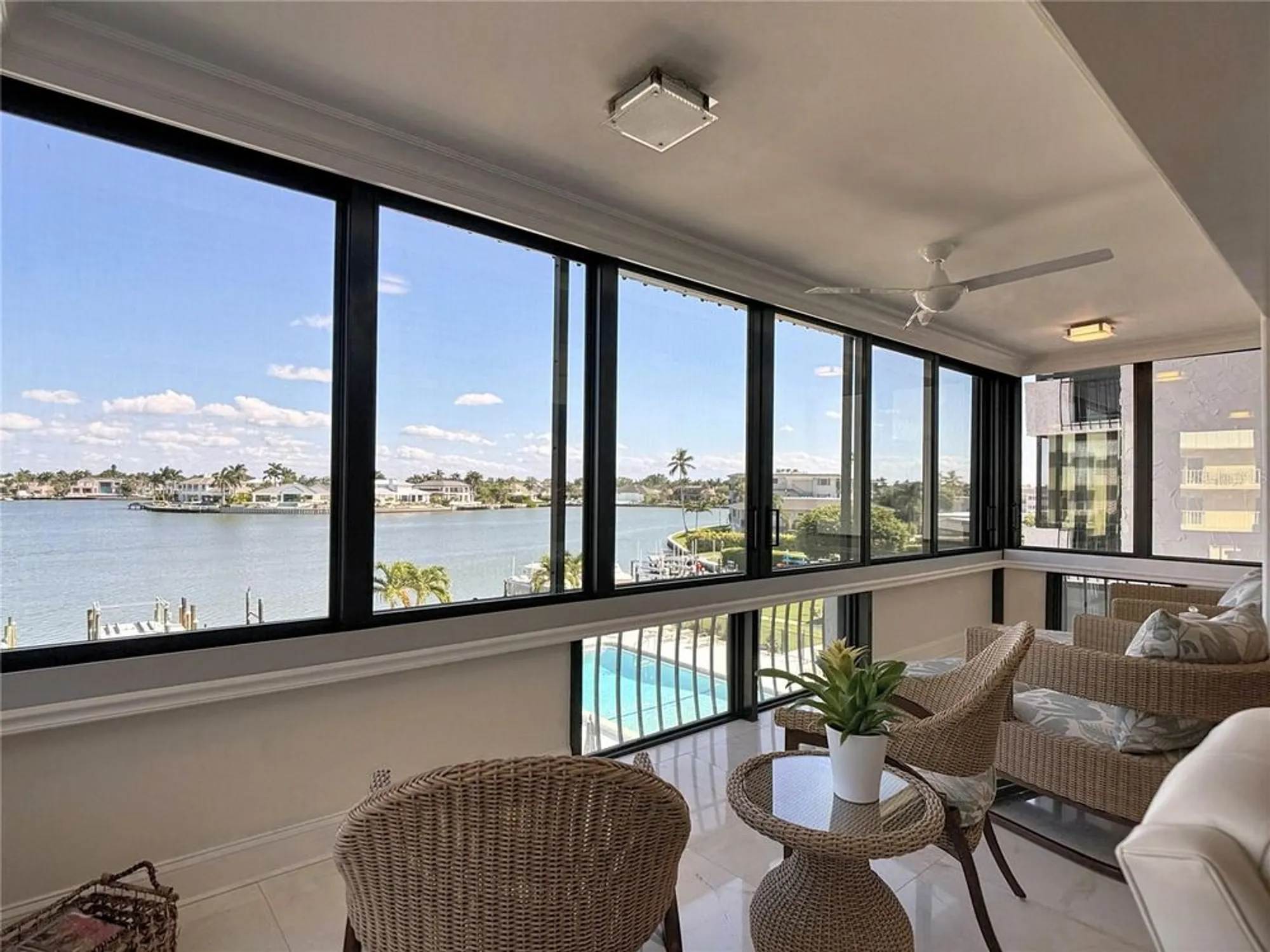 Property Slideshow image 28 of 54 | 3430 gulf shore blvd 3b, Naples, FL, 34103