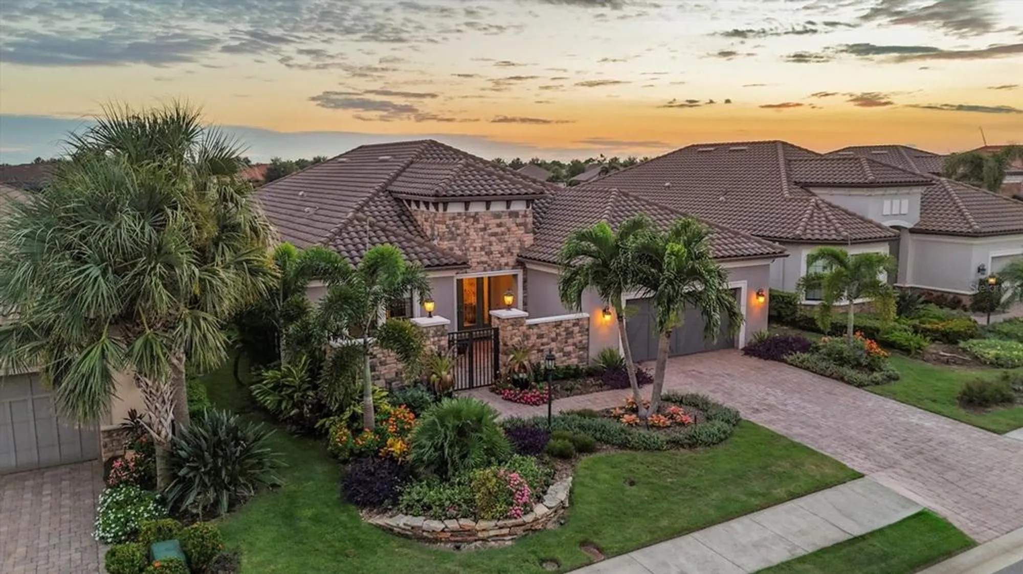 Property Slideshow image 7 of 100 | 13216 malachite dr, Bradenton, FL, 34211