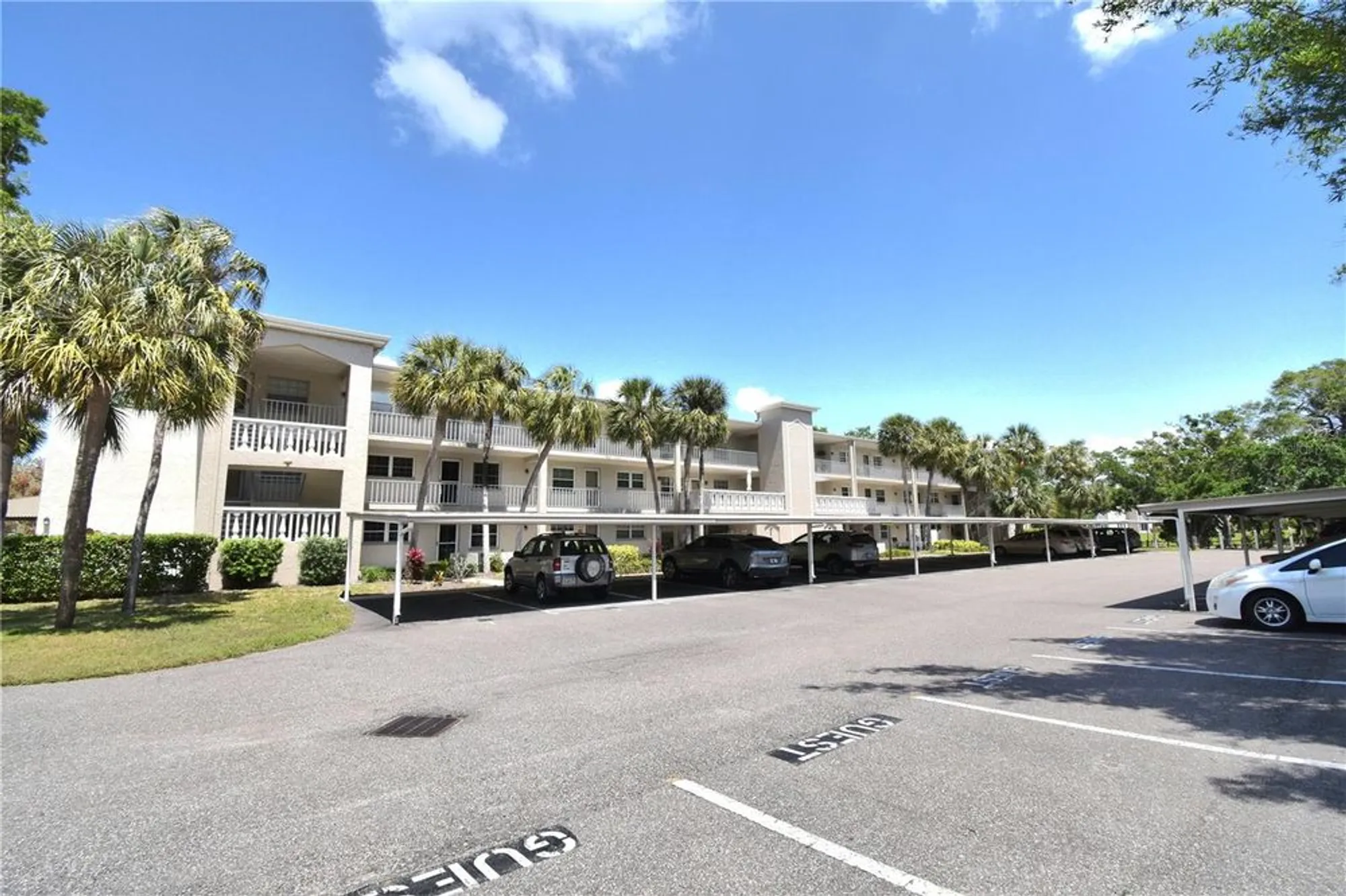 Property Slideshow image 1 of 24 | 940 virginia st 304, Dunedin, FL, 34698
