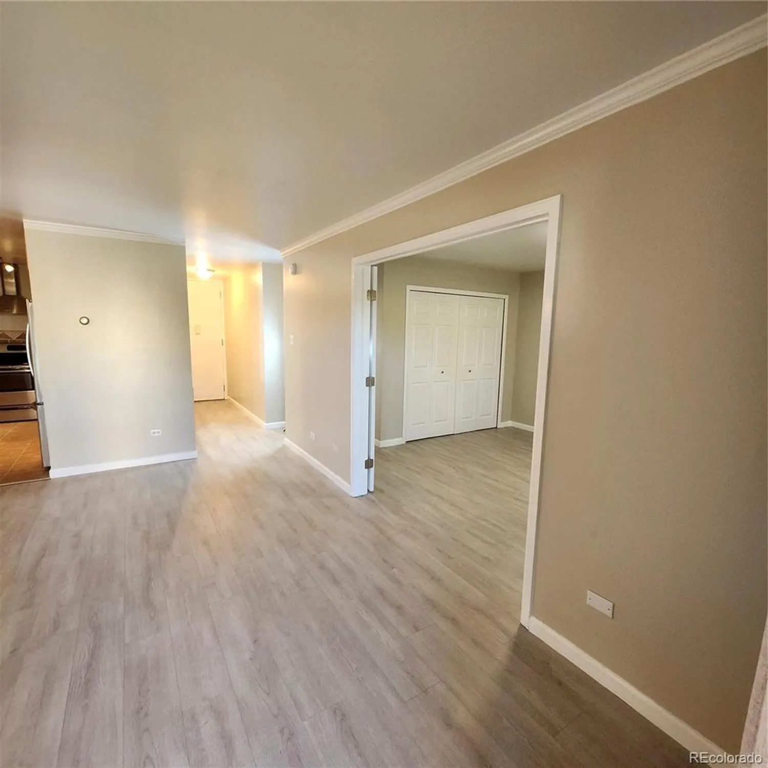 Property Slideshow image 12 of 48 | 755 s clinton st 6b, Denver, CO, 80247