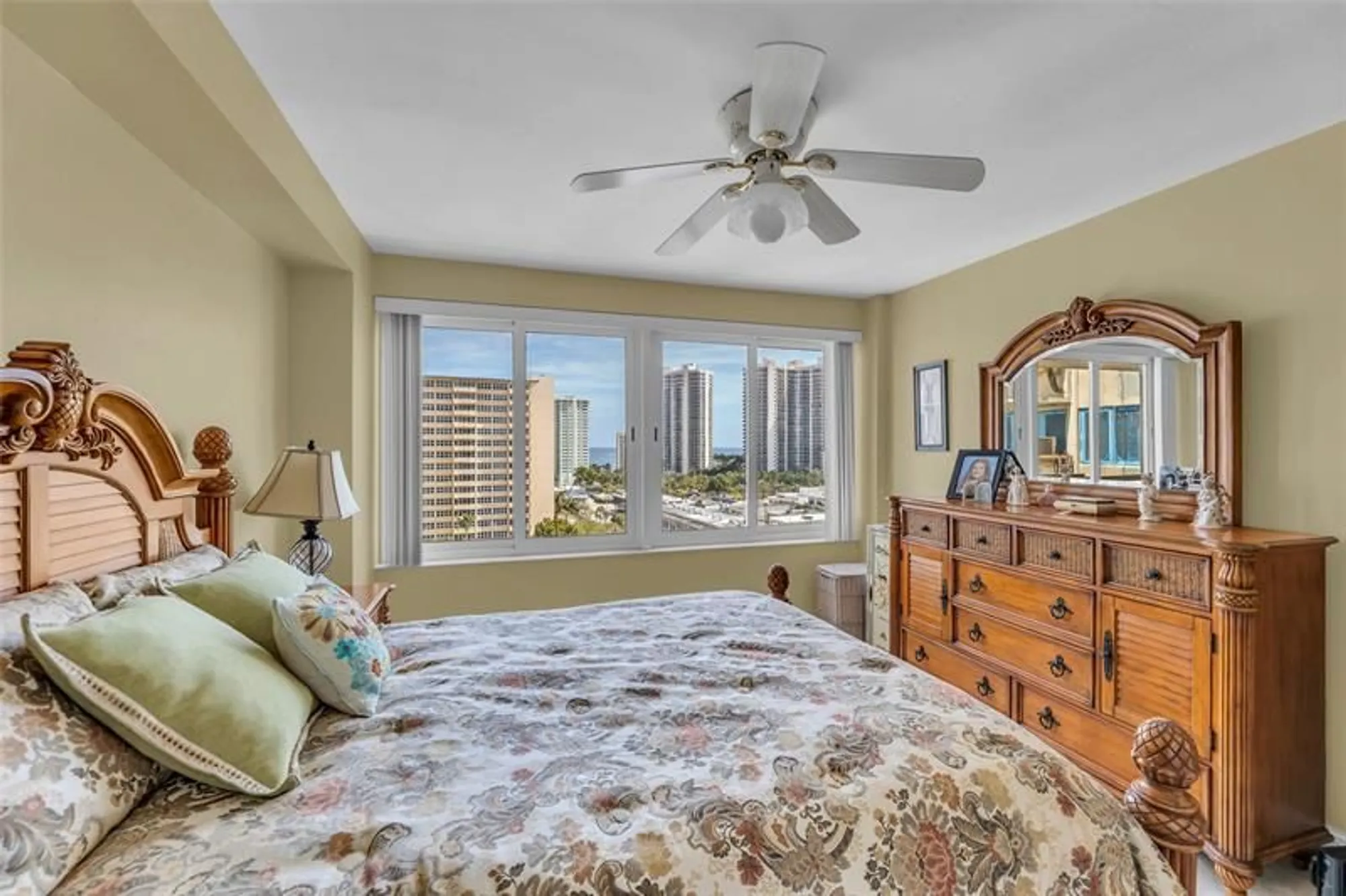 Property Slideshow image 21 of 42 | 3233 ne 34th st 1112a, Fort Lauderdale, FL, 33308