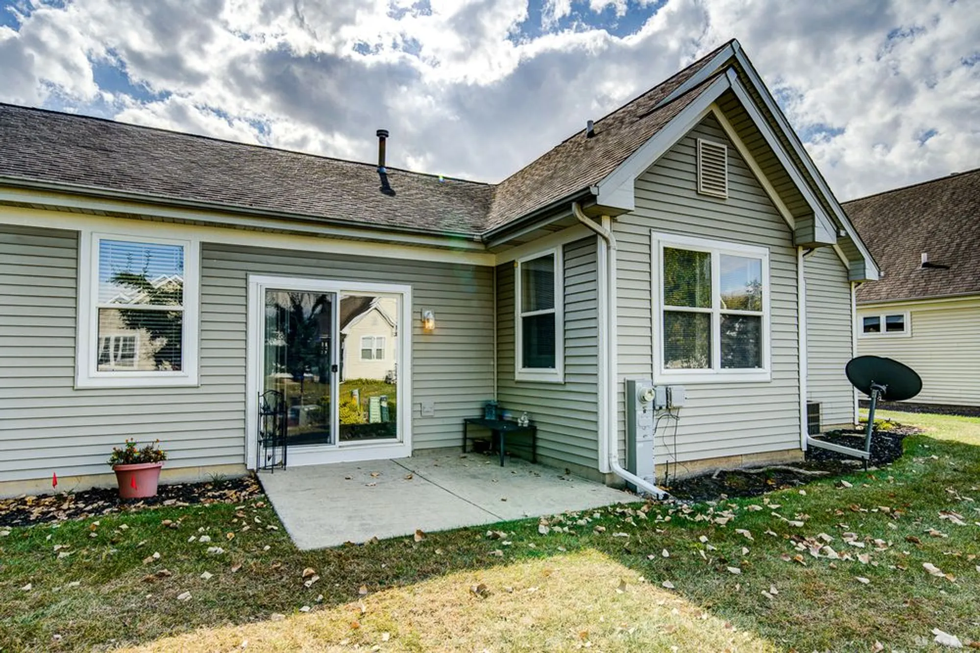 Property Slideshow image 22 of 28 | 2508 meer park ct, Crest Hill, IL, 60403