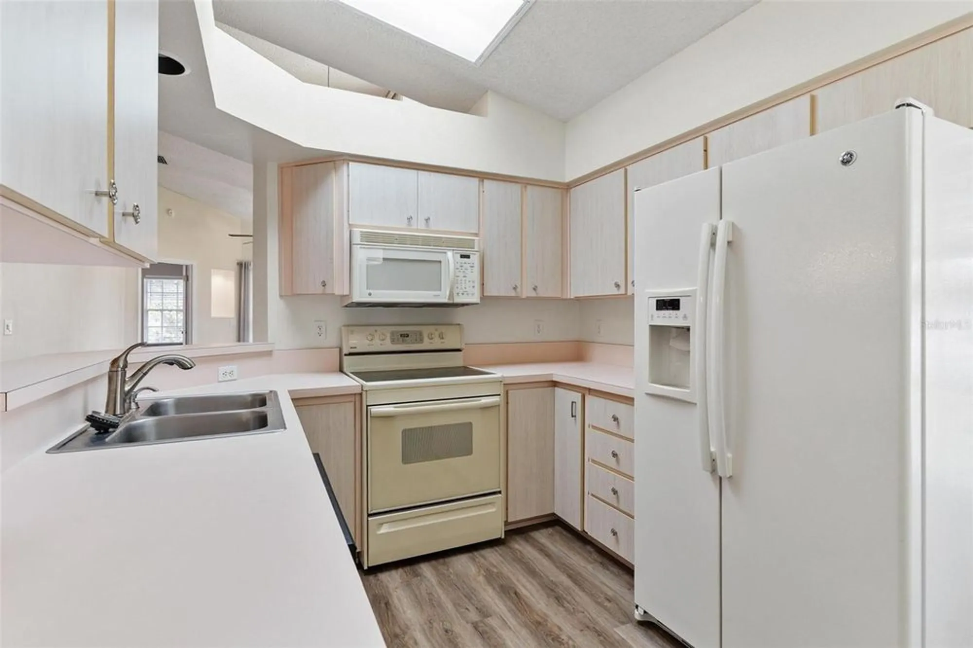 Property Slideshow image 19 of 49 | 26030 newcombe cir, Leesburg, FL, 34748